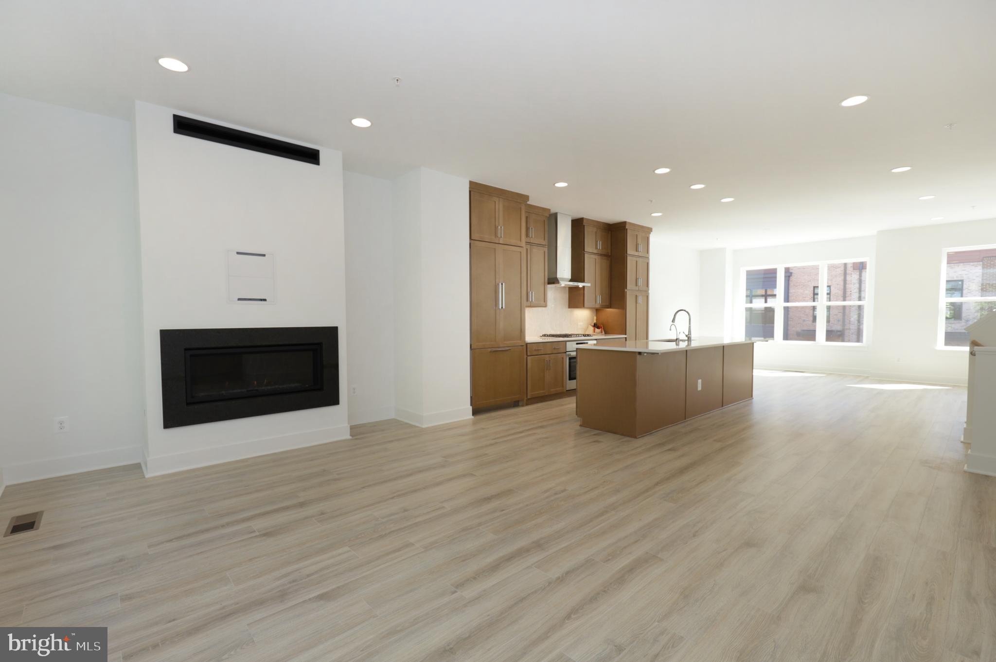 3532 SUTTON HEIGHTS CIRCLE