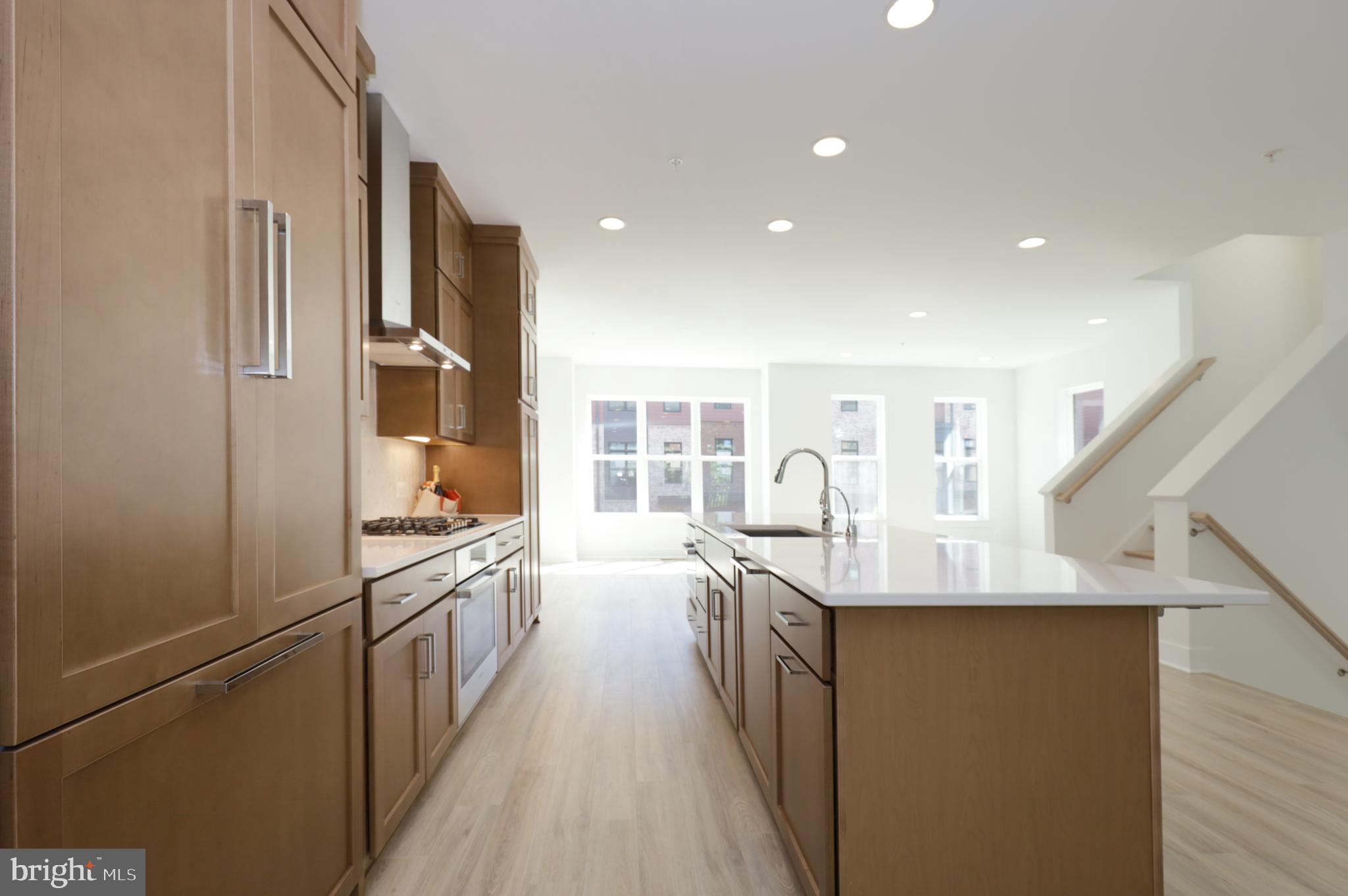 3532 SUTTON HEIGHTS CIRCLE