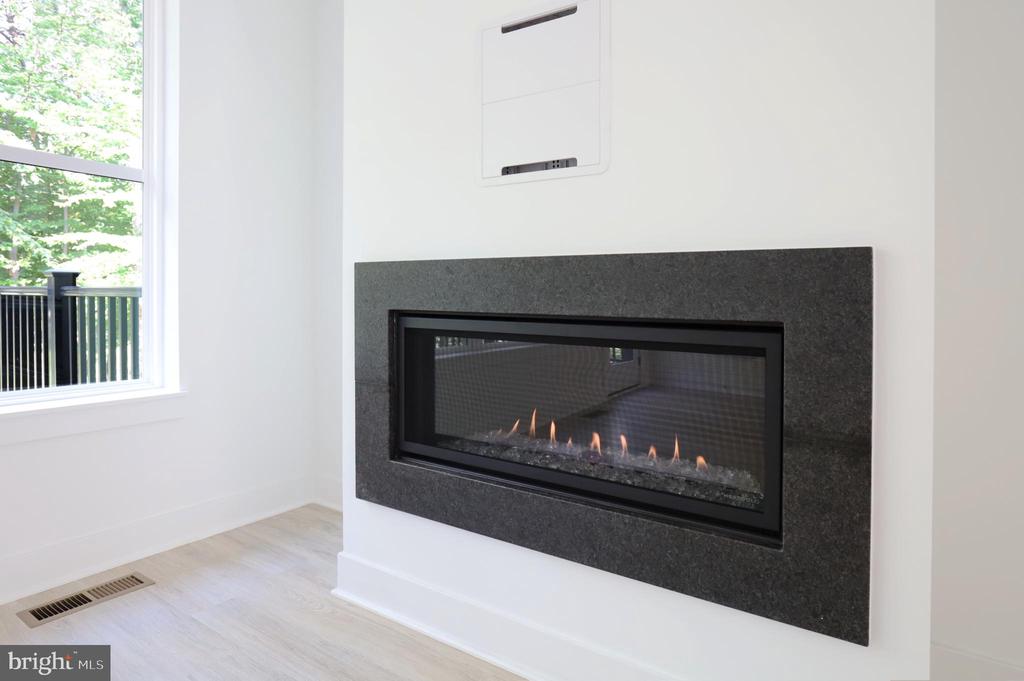3532 SUTTON HEIGHTS CIRCLE