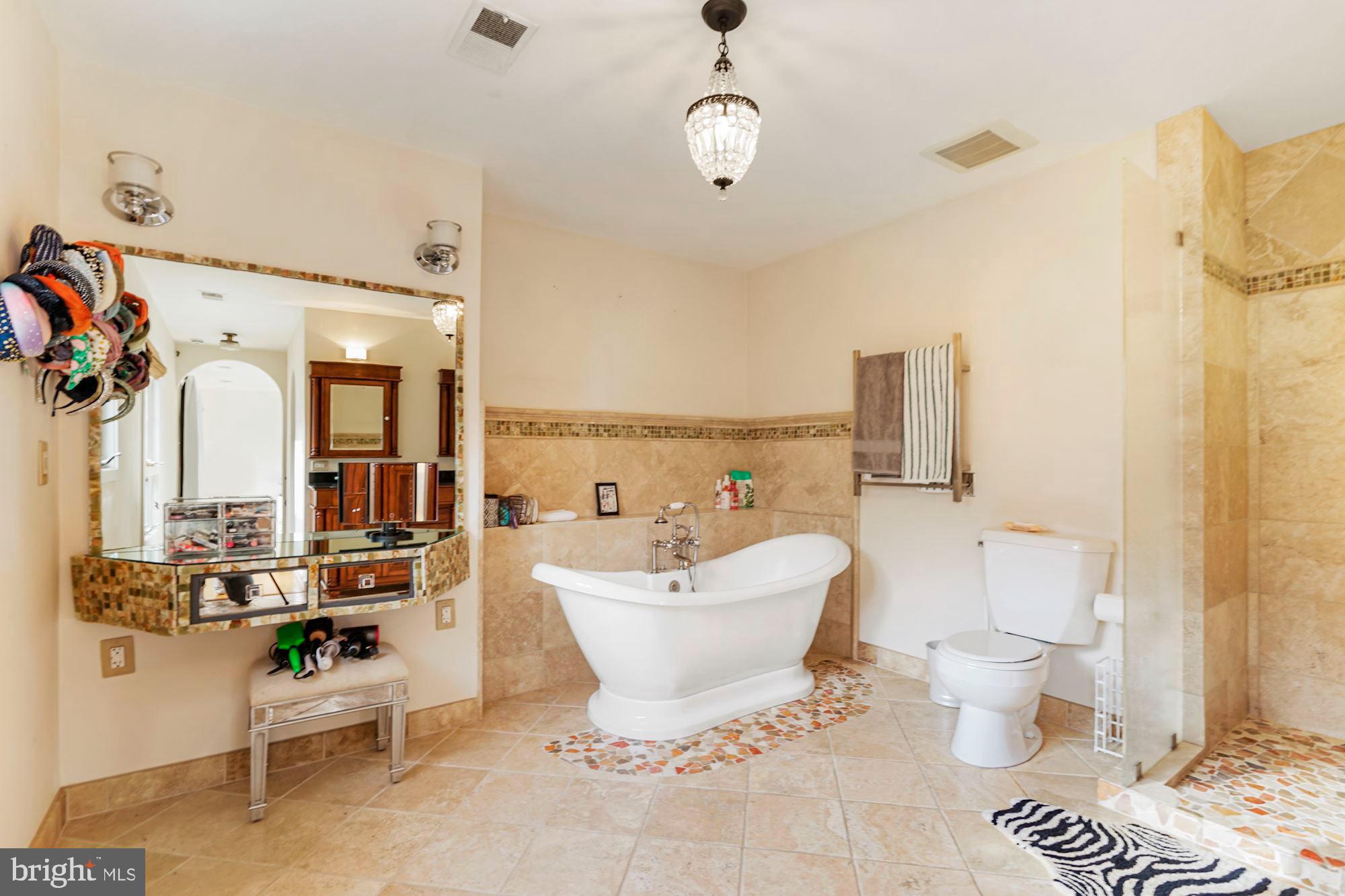 3817 FORT HILL DRIVE