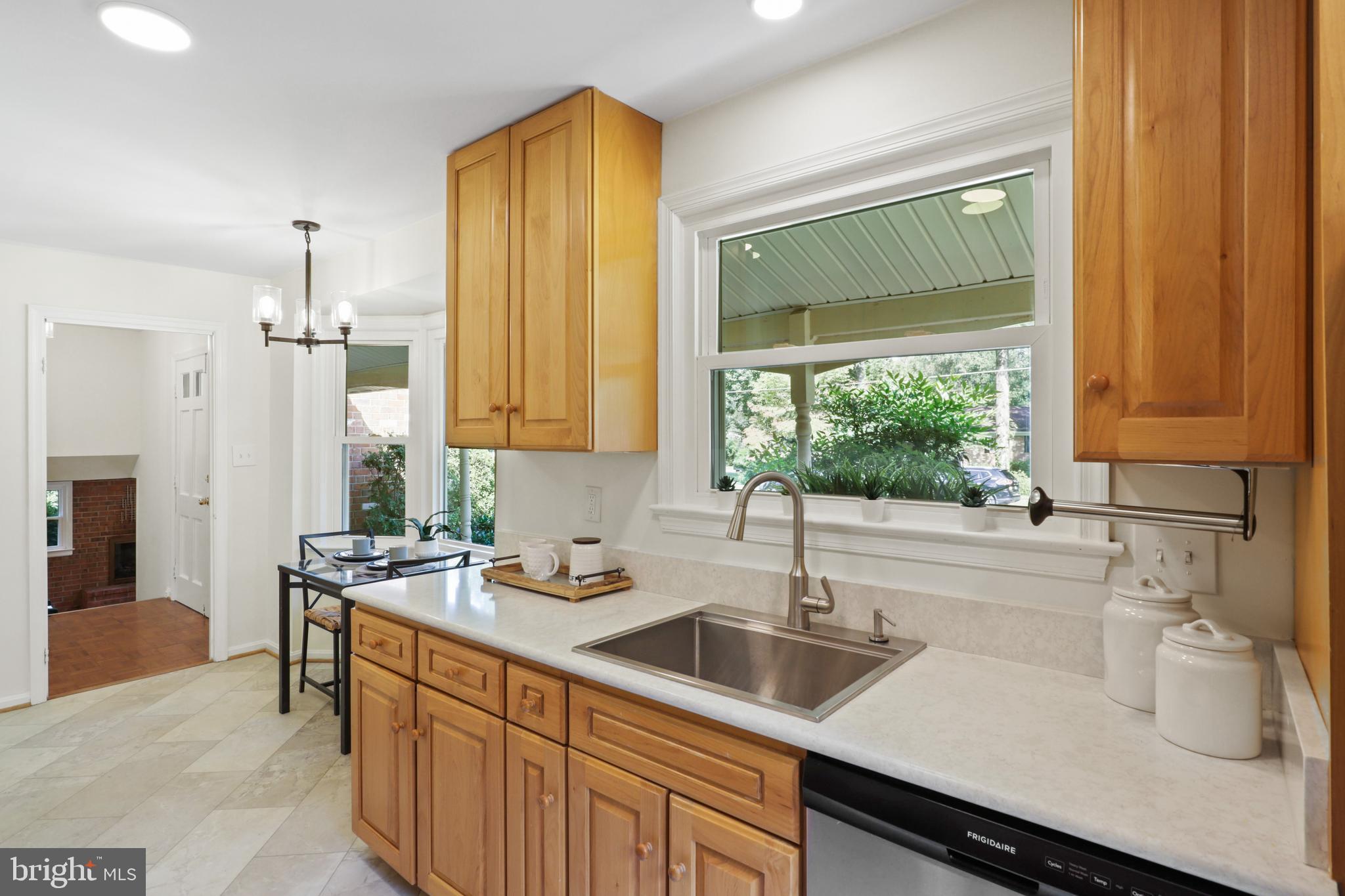 8939 ORANGE HUNT LANE