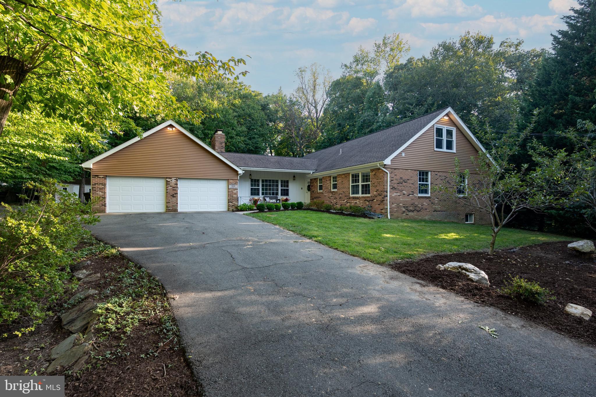 5113 COLEBROOK PLACE