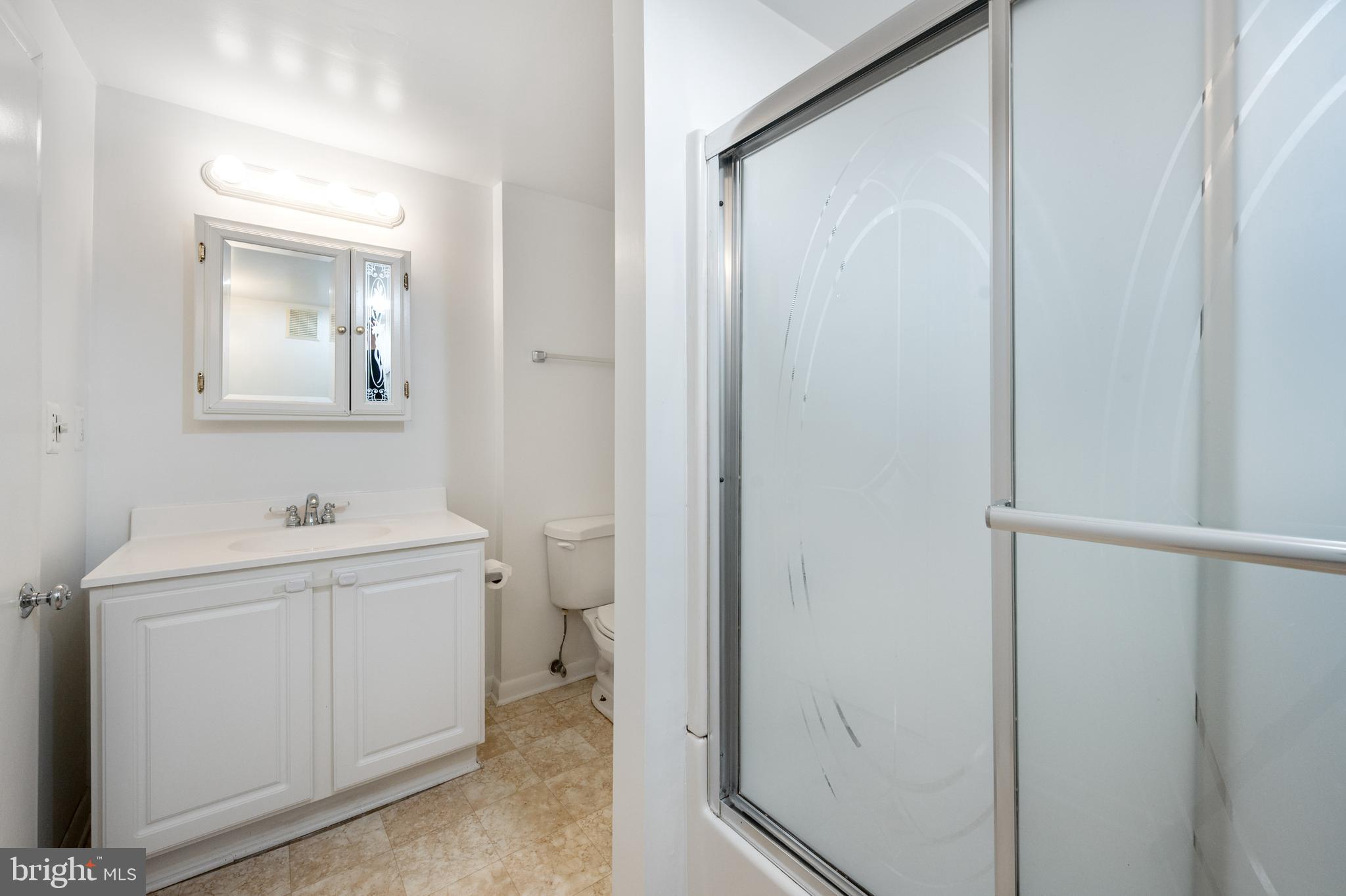 5113 COLEBROOK PLACE