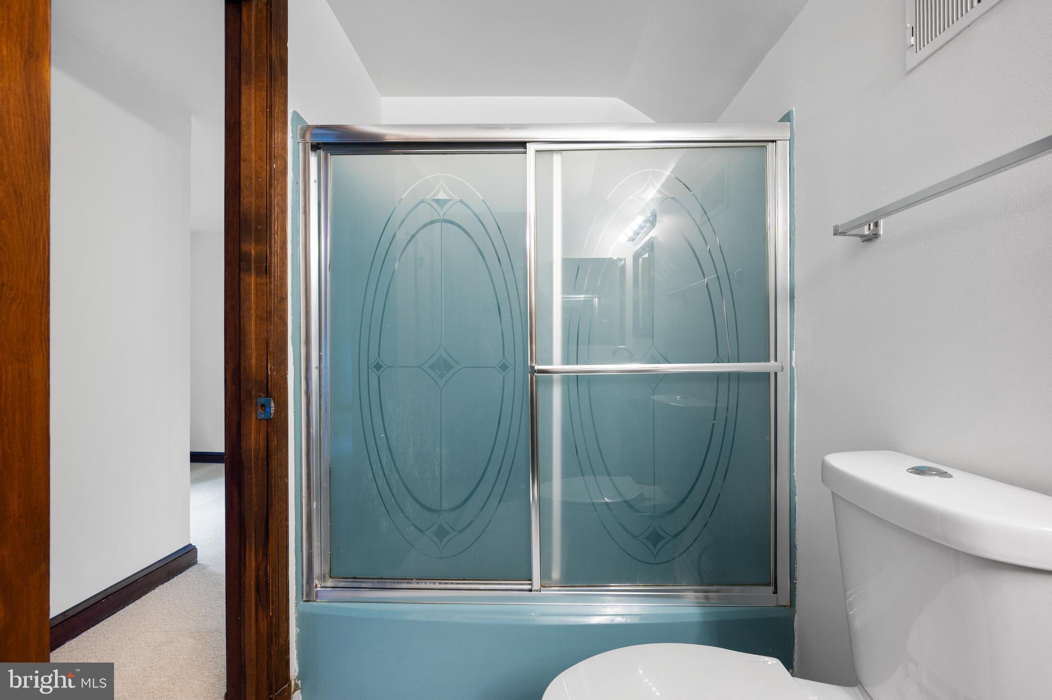 5113 COLEBROOK PLACE