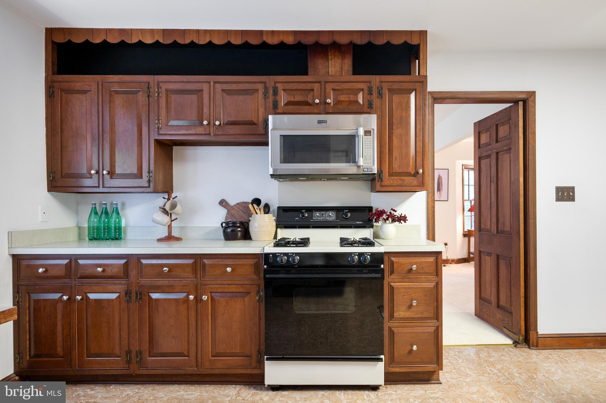 5113 COLEBROOK PLACE