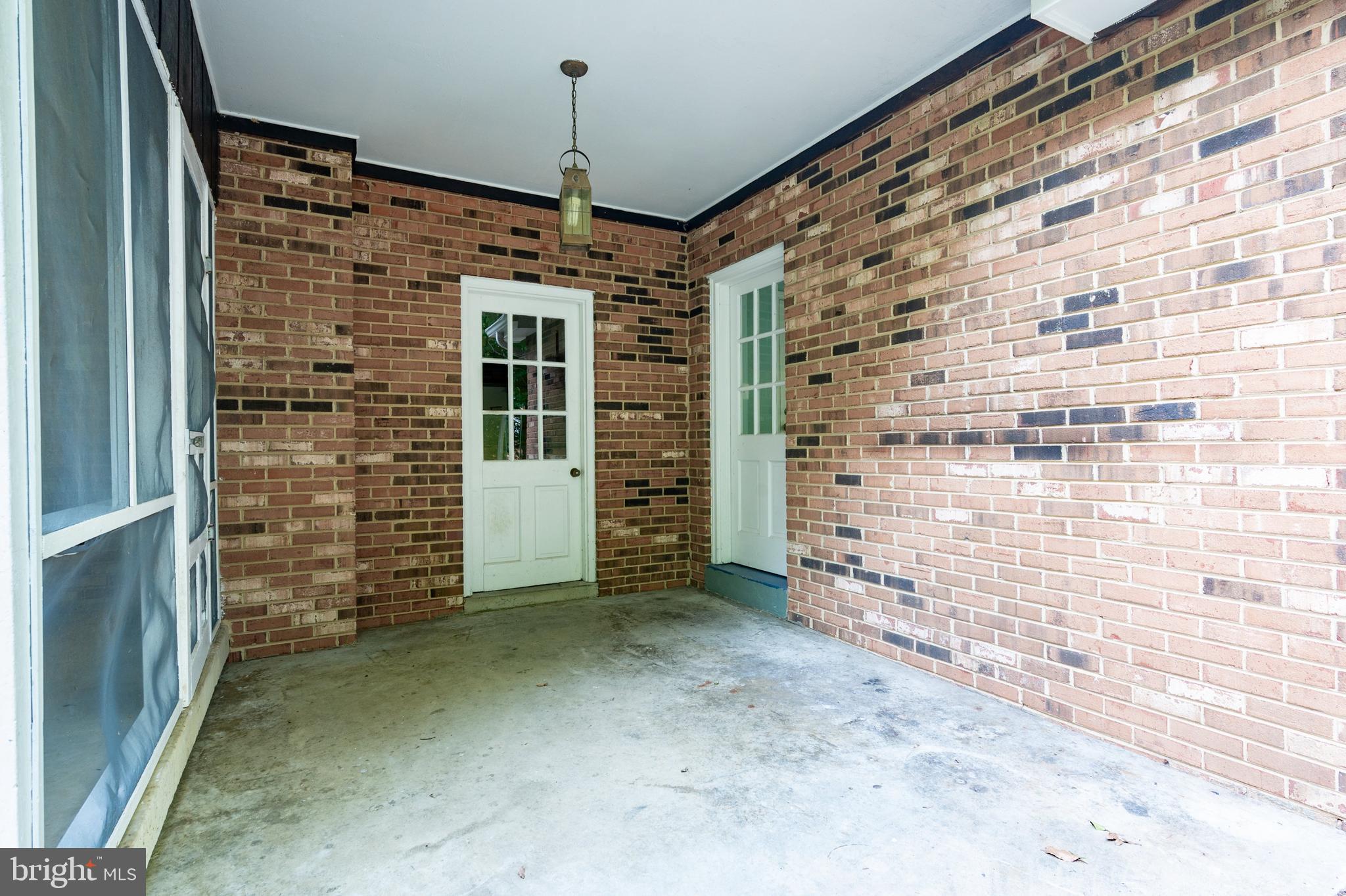 5113 COLEBROOK PLACE