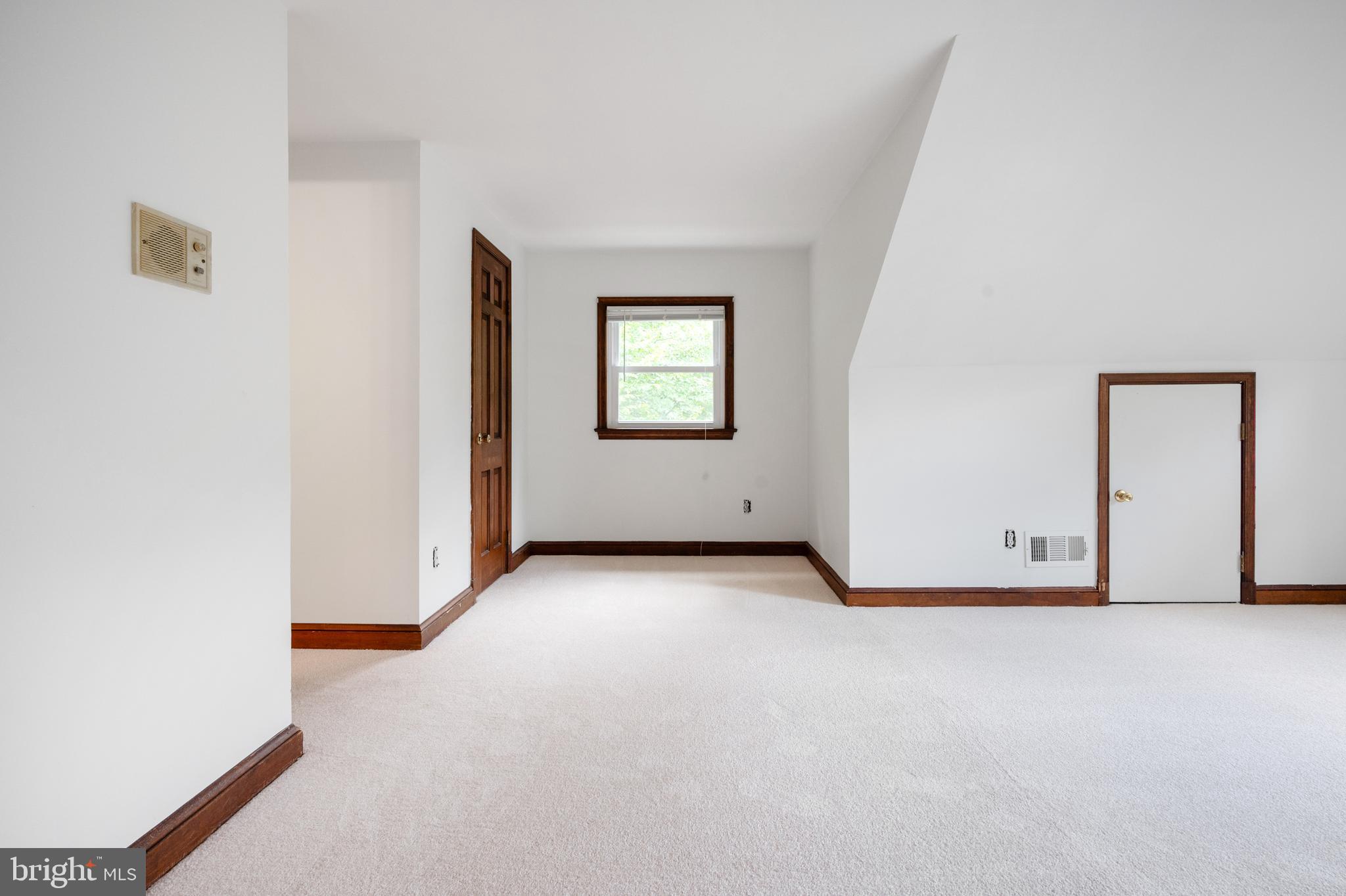 5113 COLEBROOK PLACE