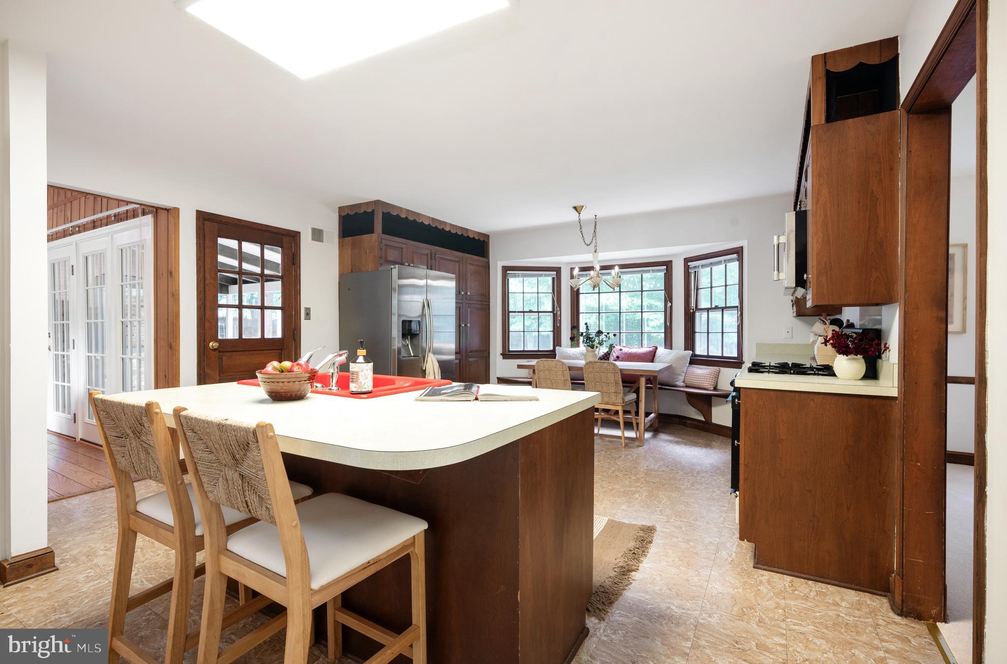 5113 COLEBROOK PLACE