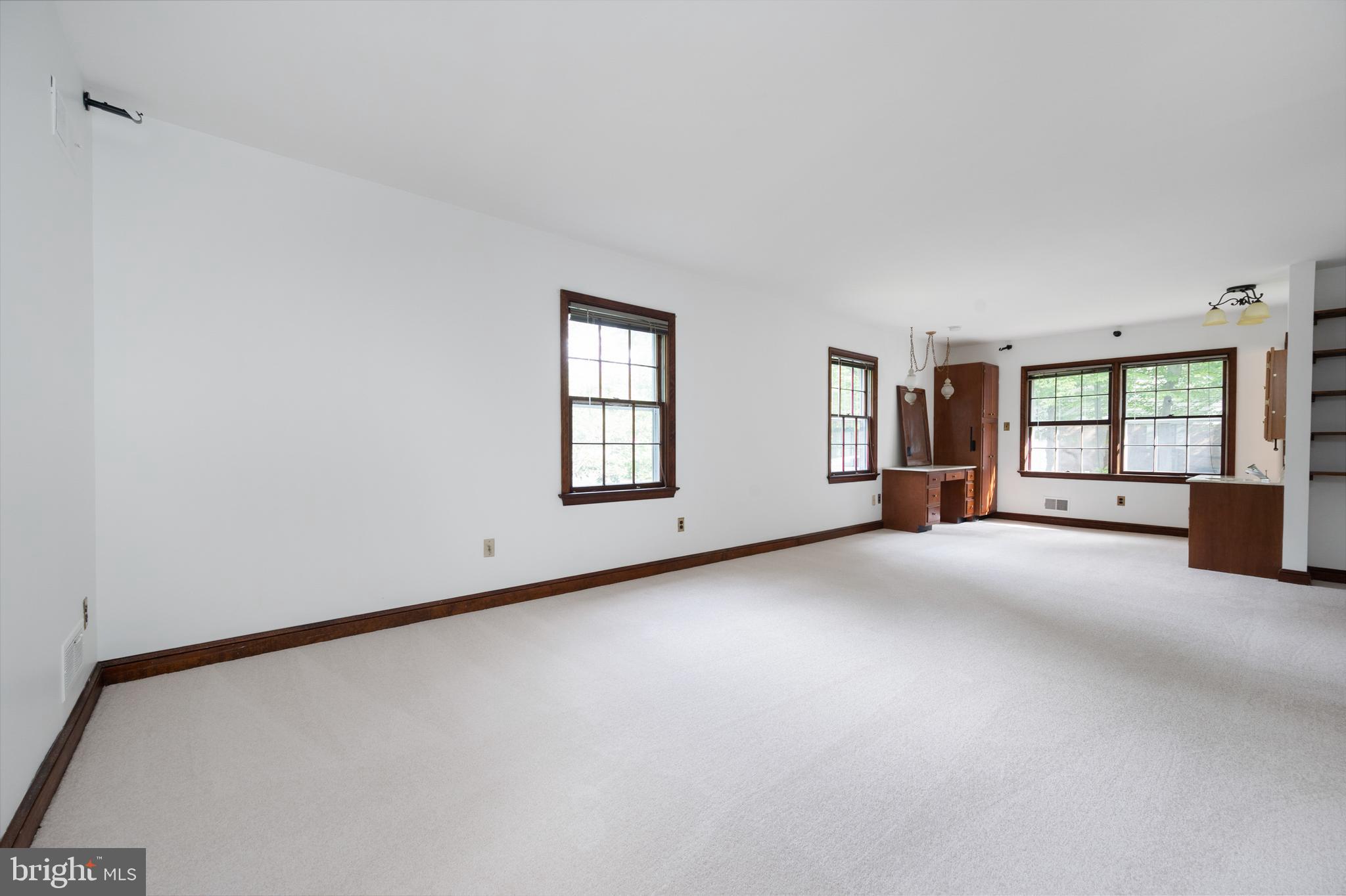 5113 COLEBROOK PLACE