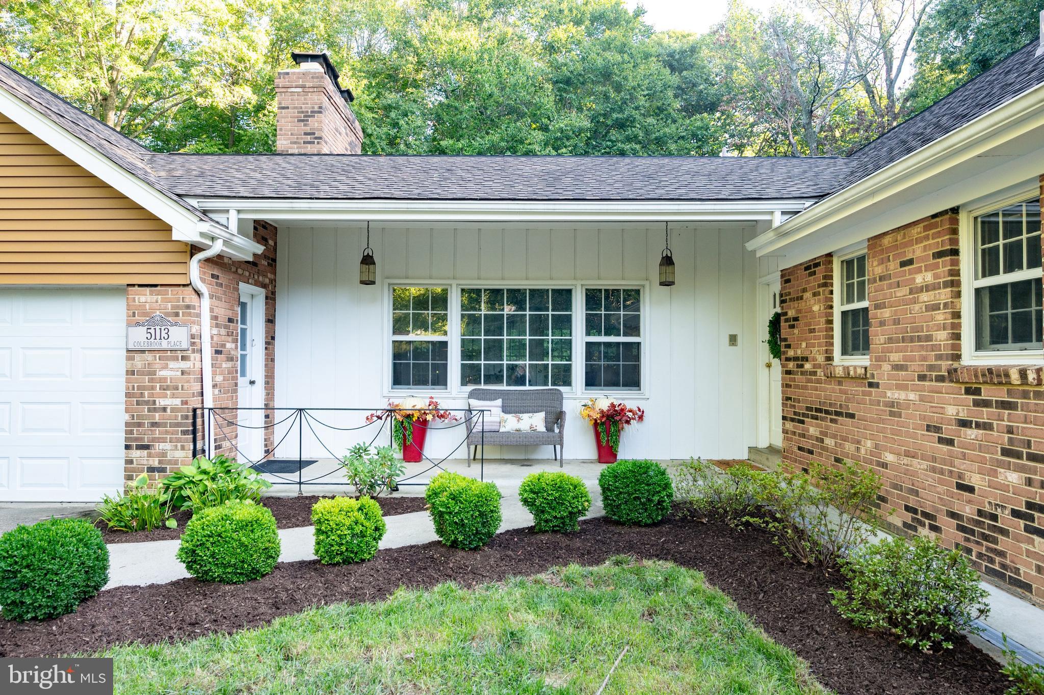 5113 COLEBROOK PLACE