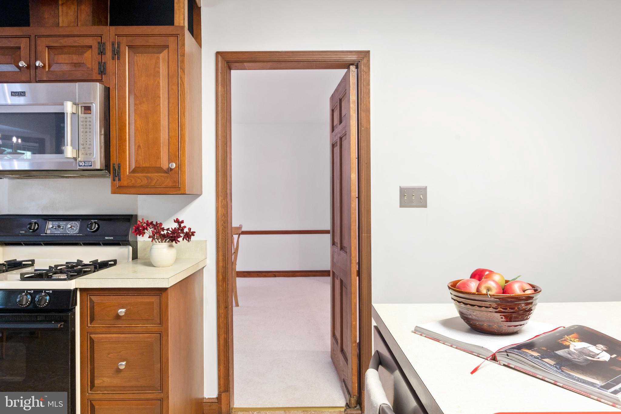 5113 COLEBROOK PLACE