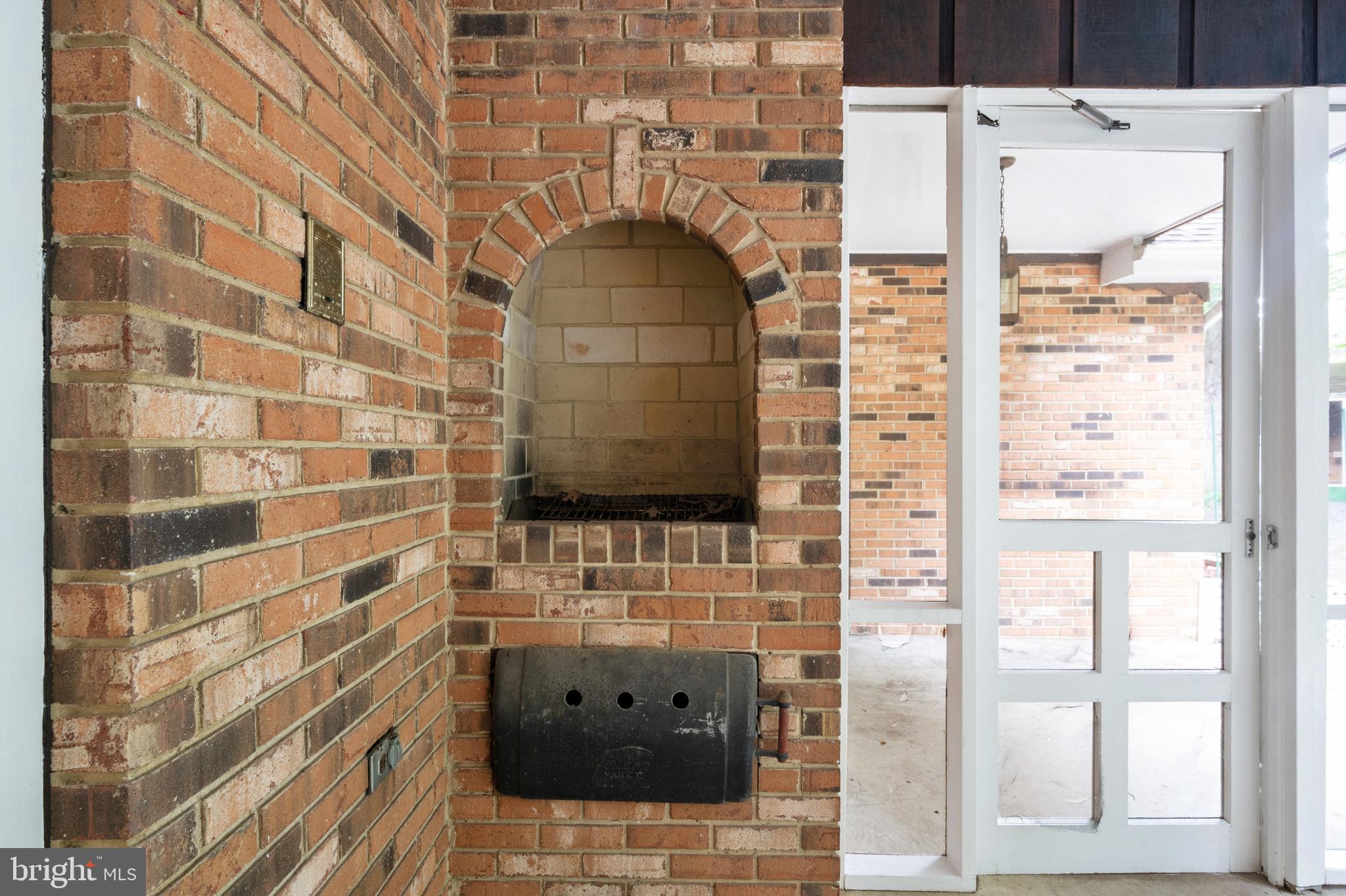 5113 COLEBROOK PLACE