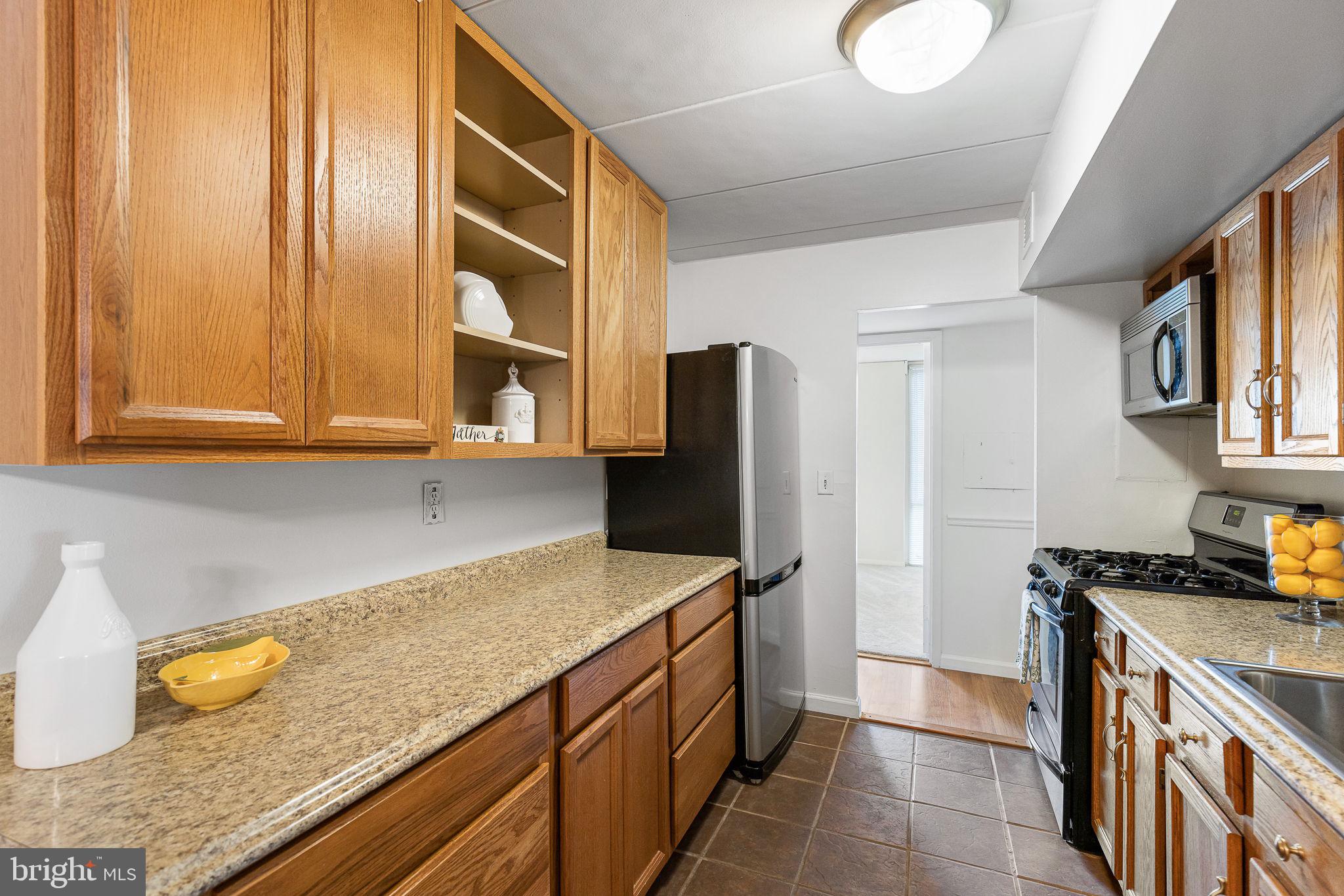 2611 FORT FARNSWORTH ROAD 302