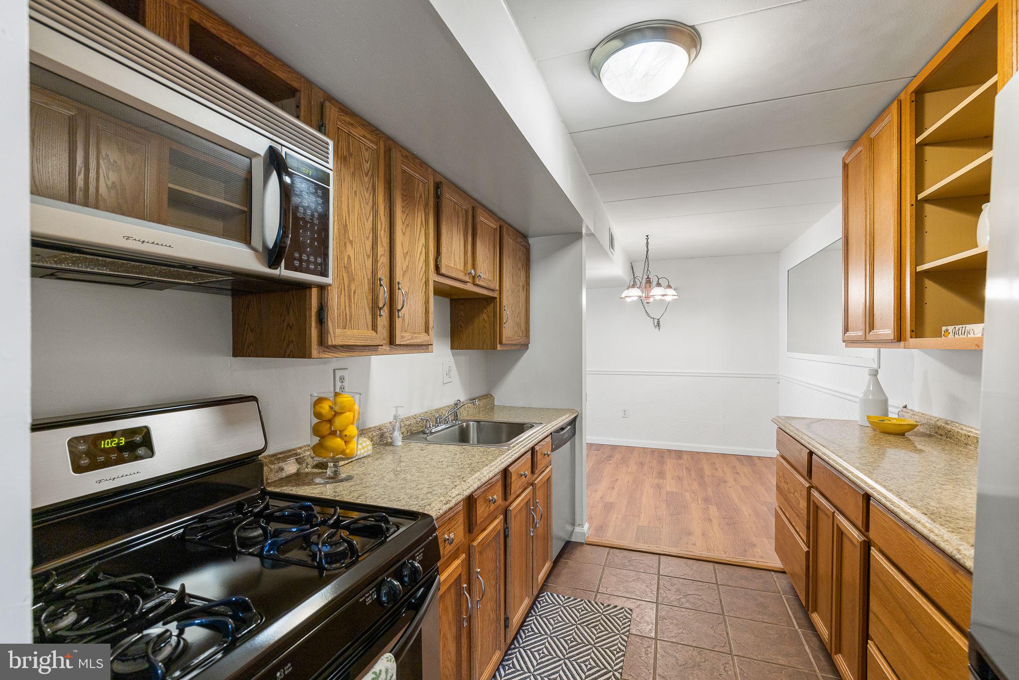 2611 FORT FARNSWORTH ROAD 302