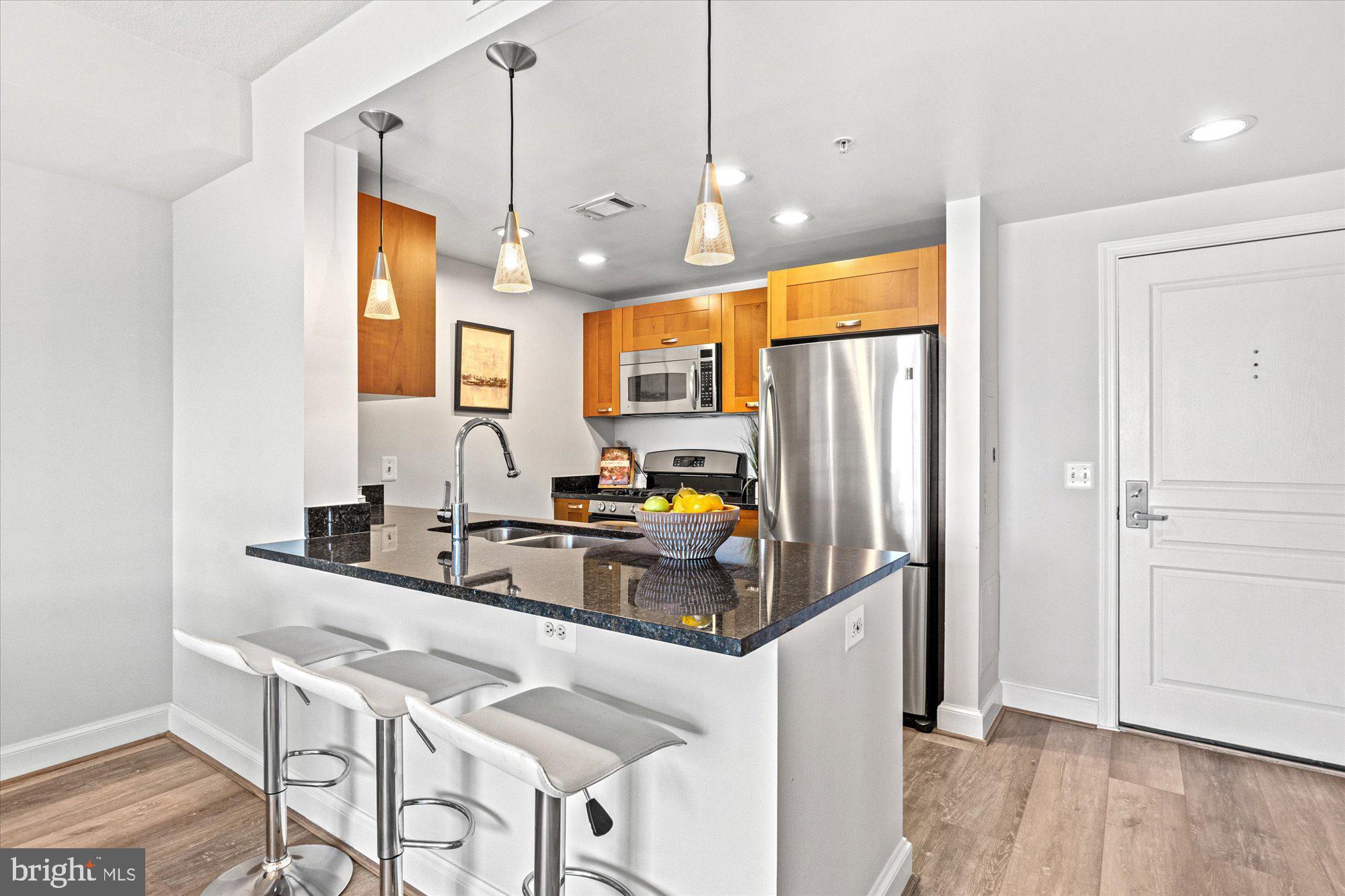 2451 MIDTOWN AVENUE 1123