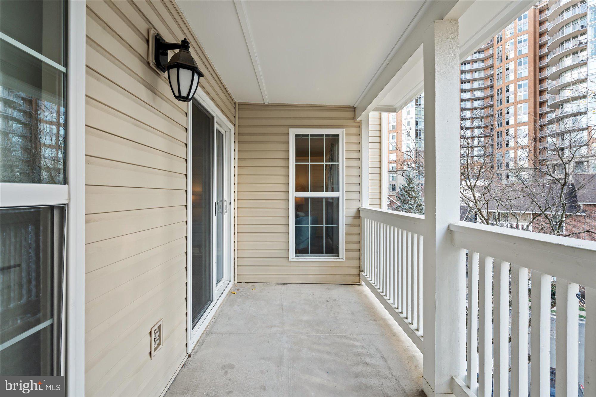 1524 LINCOLN WAY 307