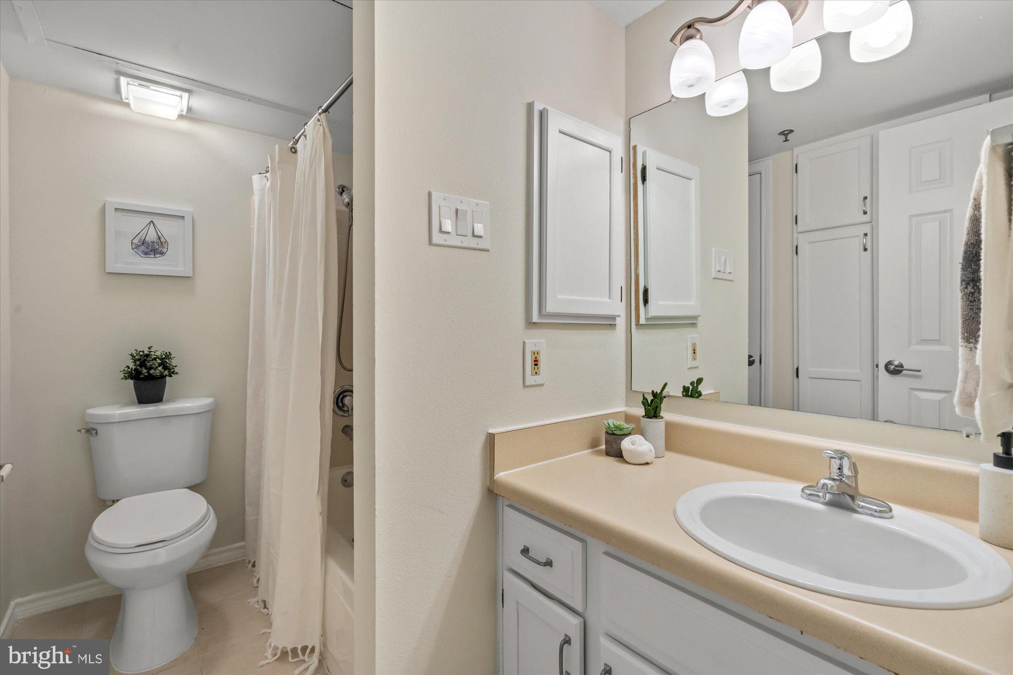 1524 LINCOLN WAY 307