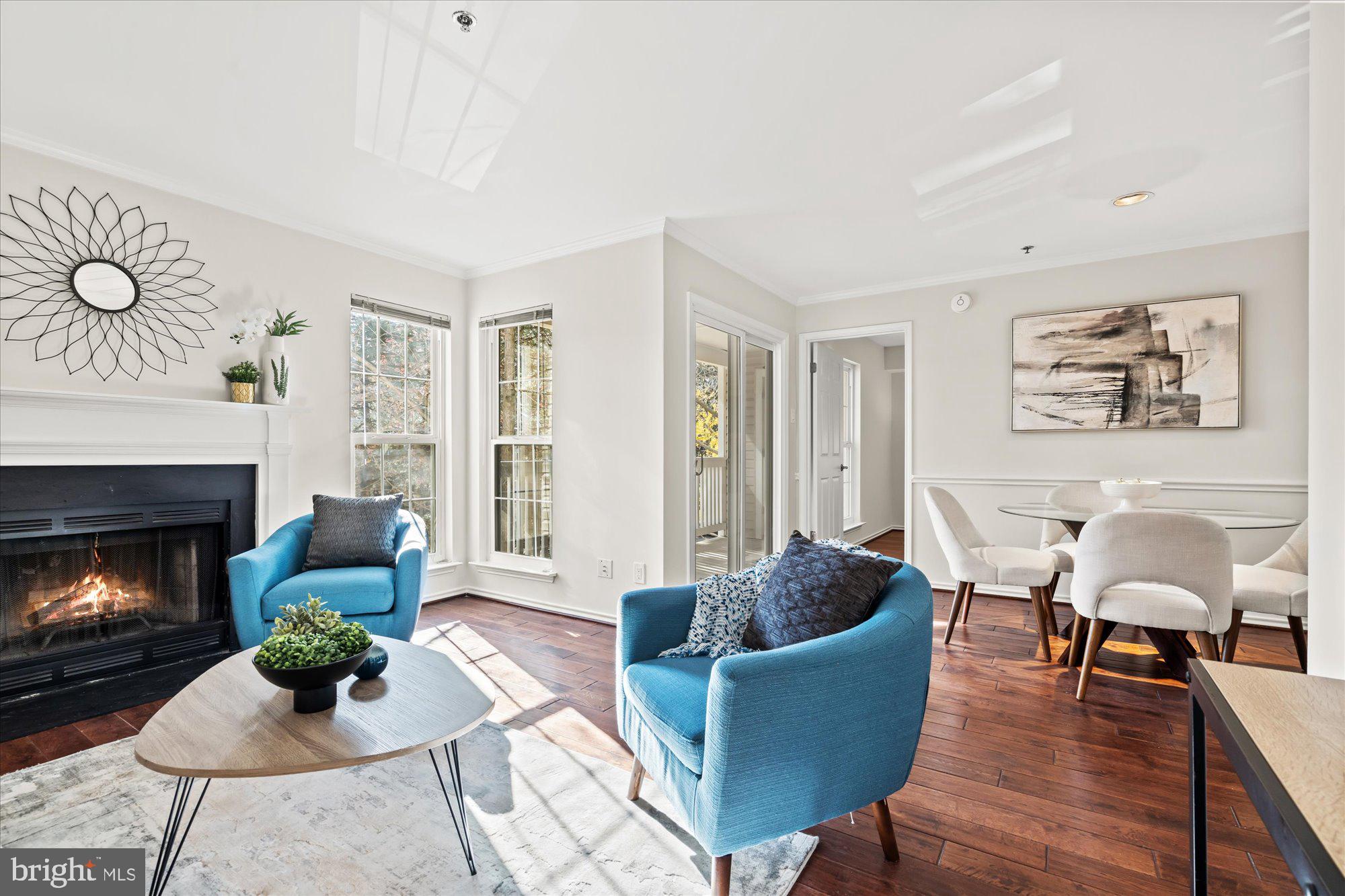 1524 LINCOLN WAY 307