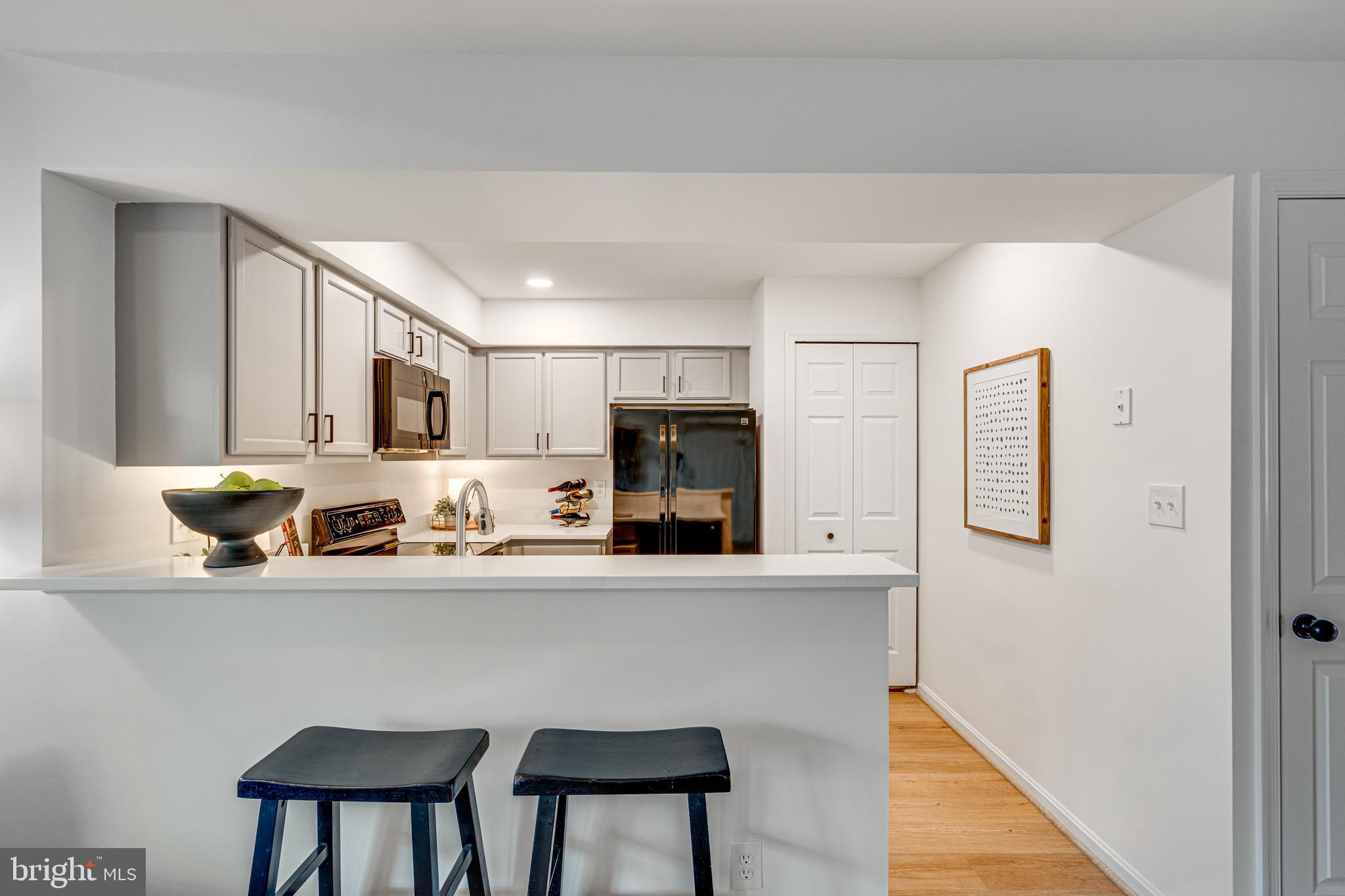 6037 CURTIER DRIVE C 6037C