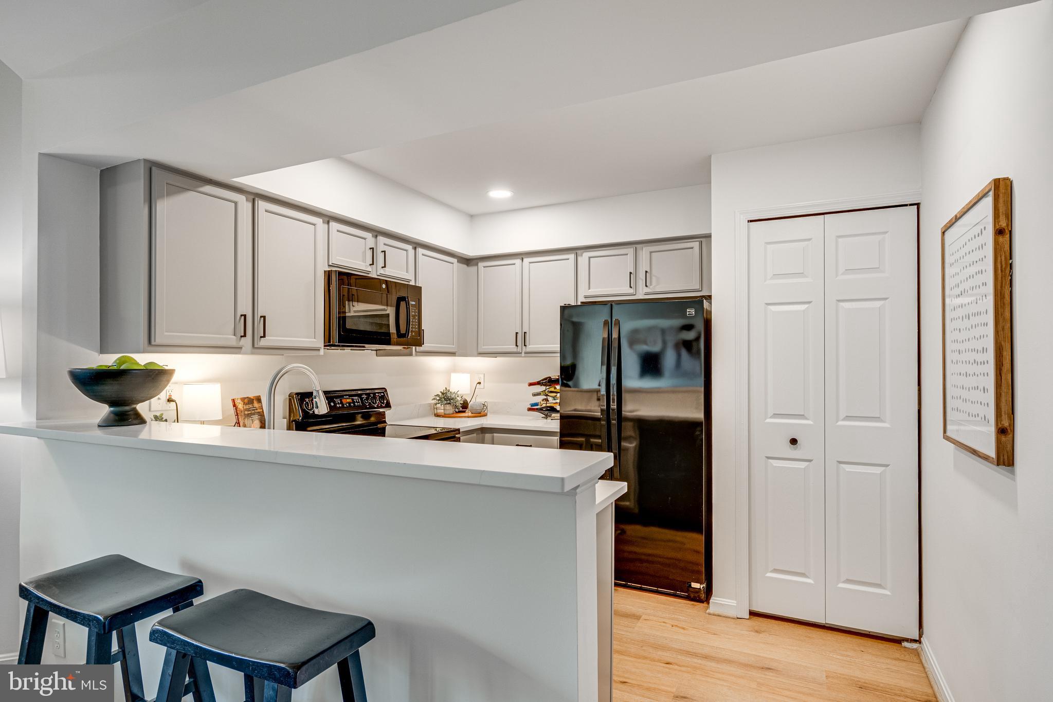 6037 CURTIER DRIVE C 6037C