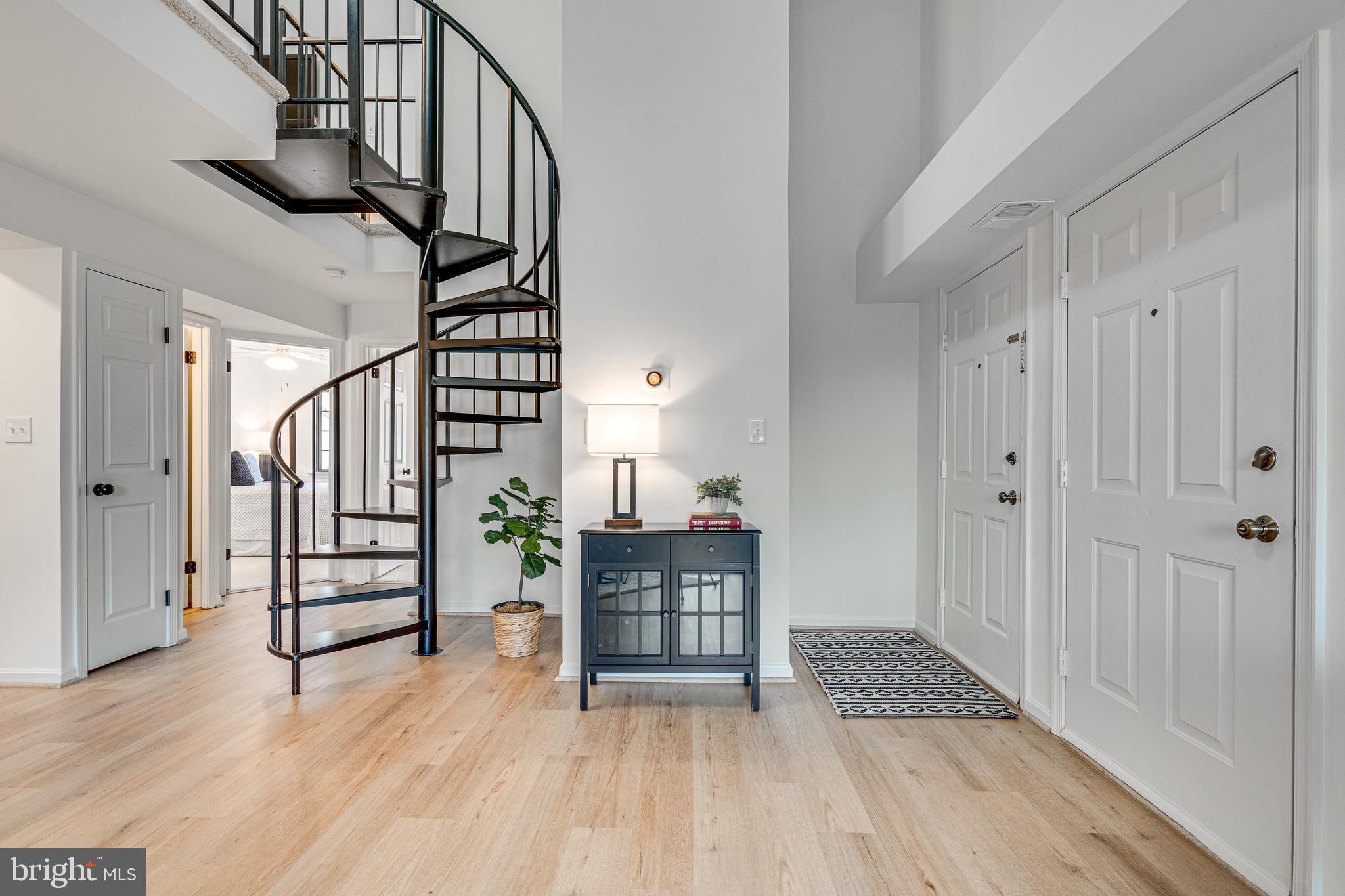 6037 CURTIER DRIVE C 6037C