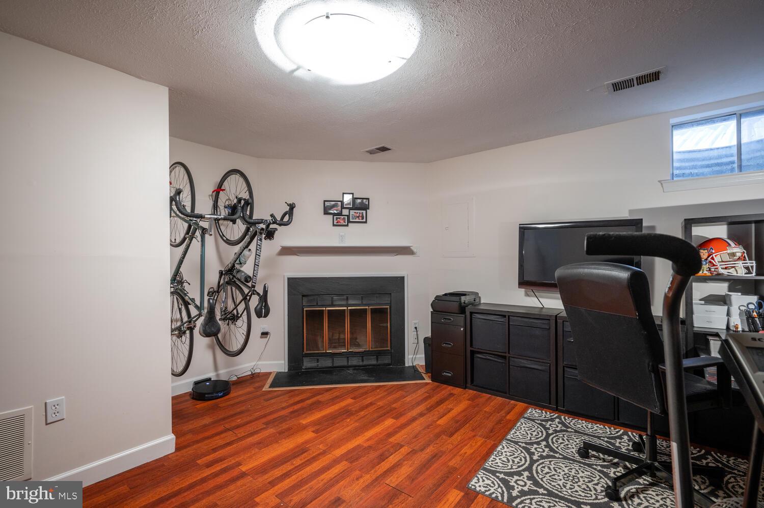 6310 CHIMNEY WOOD COURT