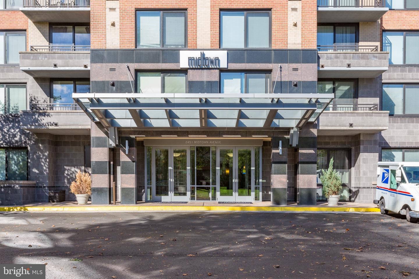 2451 Midtown Ave #724