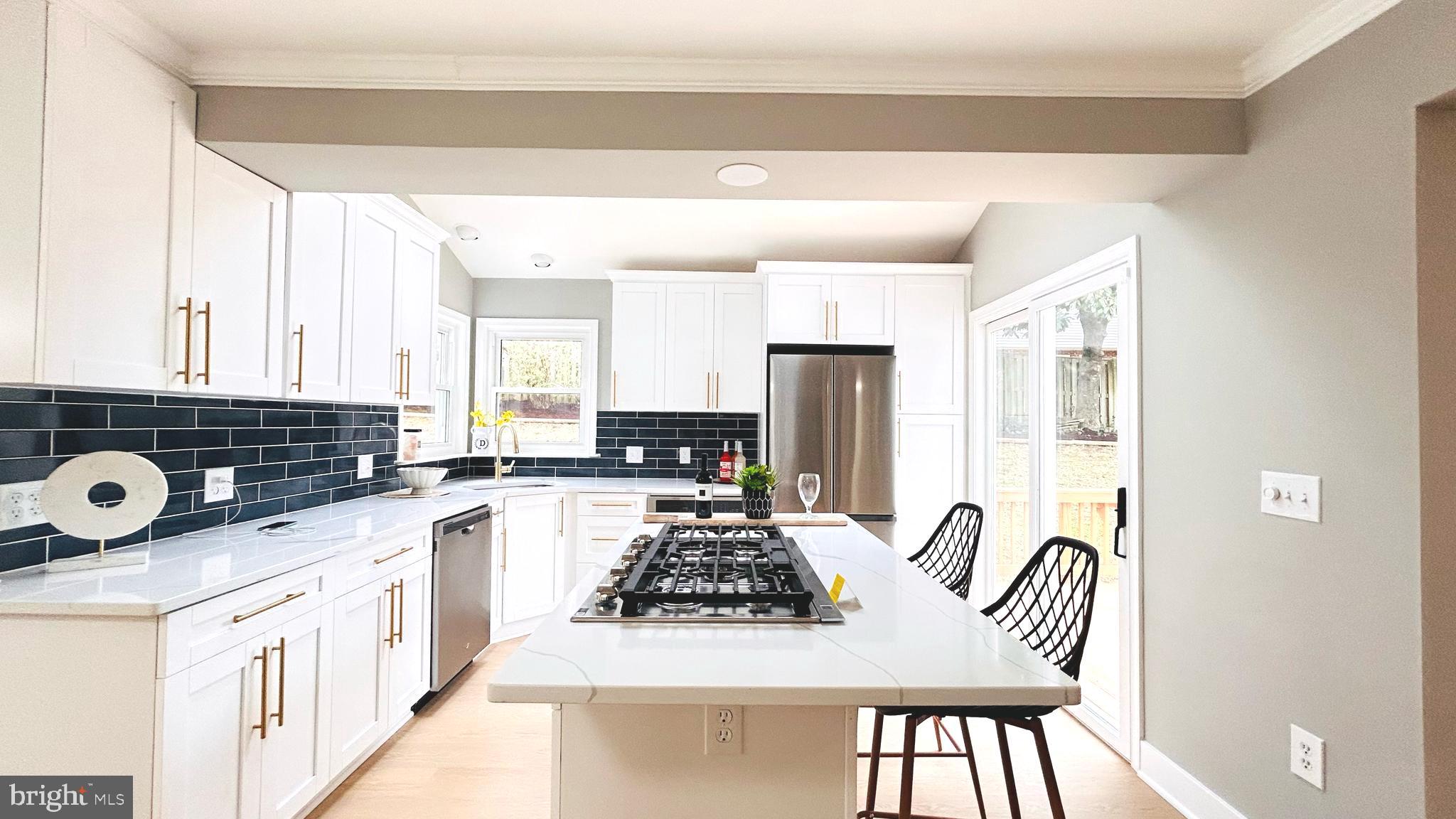 3902 FLAGSTONE TERRACE