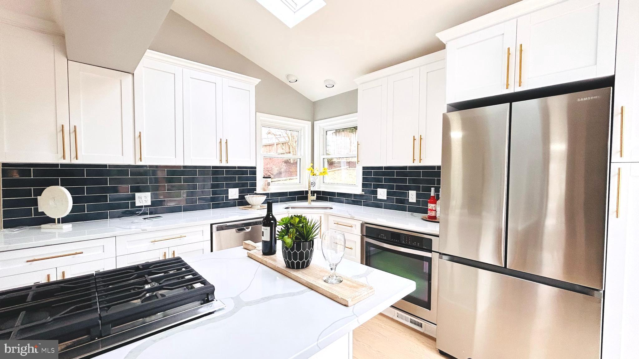 3902 FLAGSTONE TERRACE