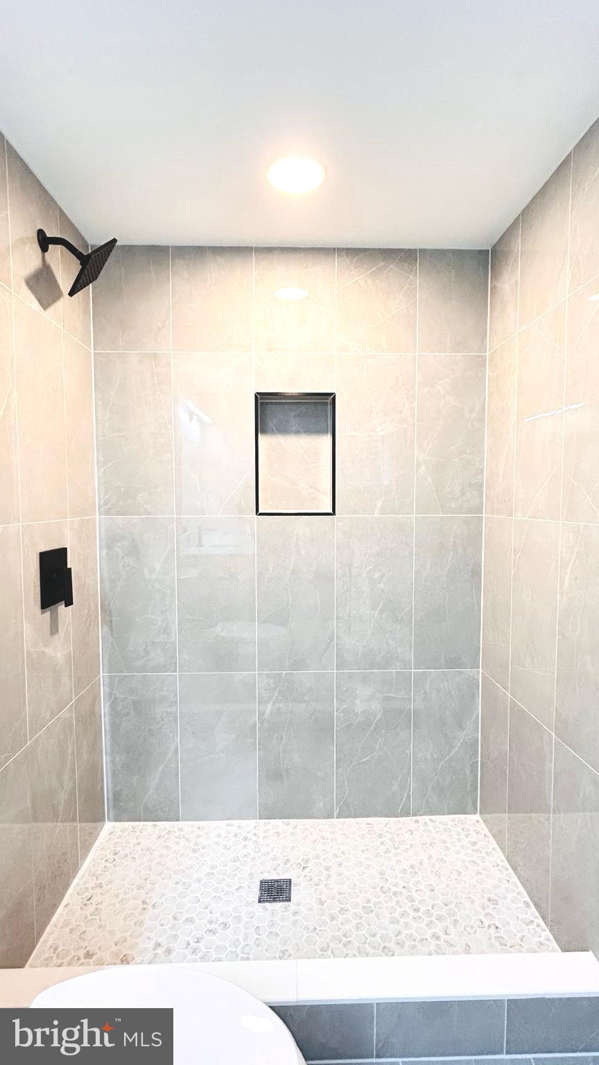 3902 FLAGSTONE TERRACE