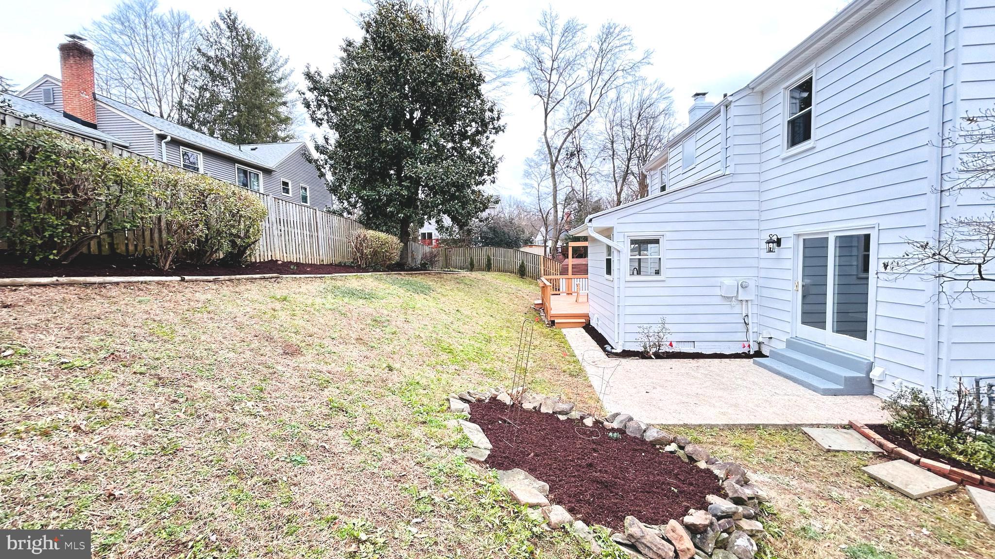 3902 FLAGSTONE TERRACE