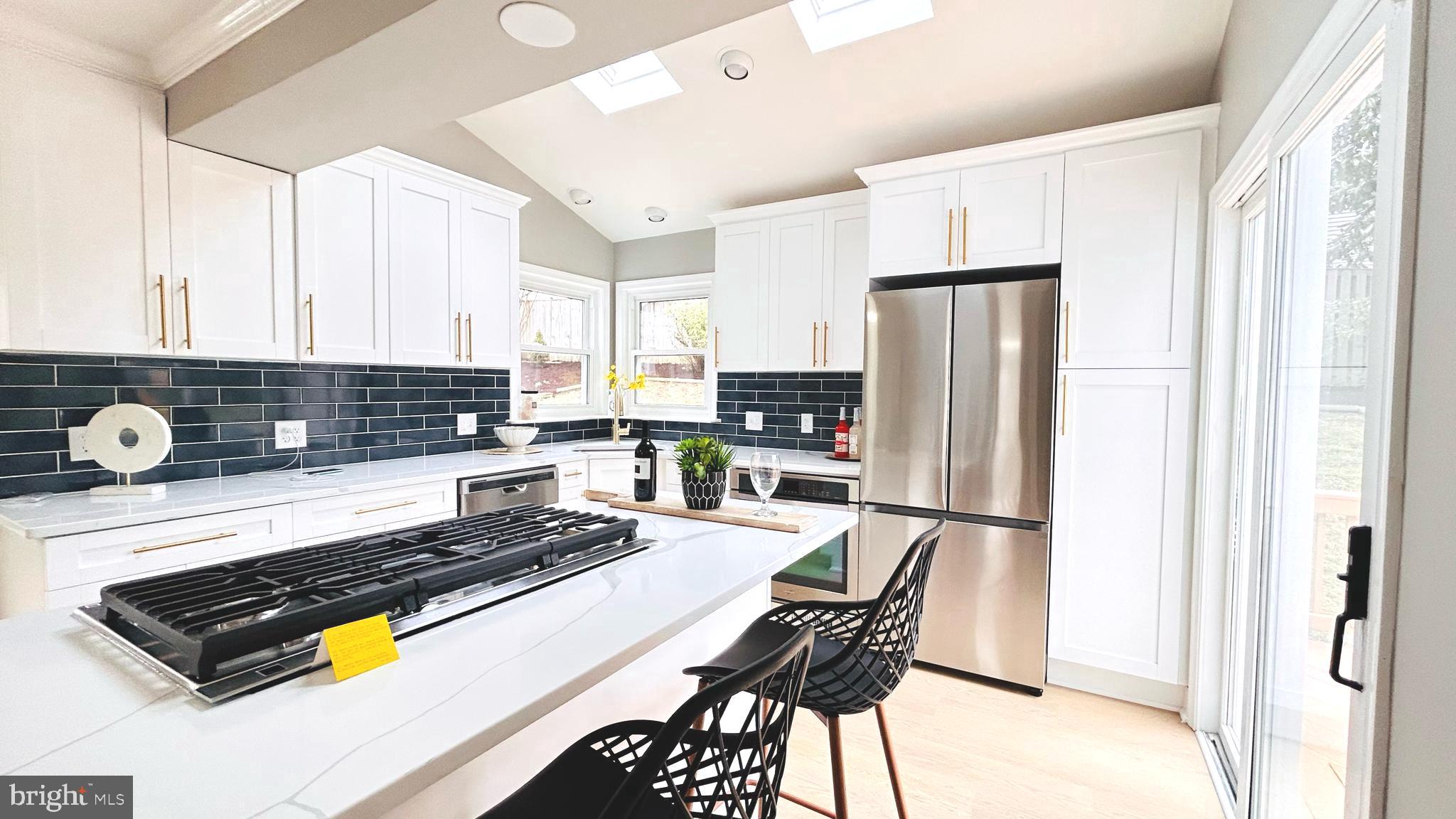 3902 FLAGSTONE TERRACE