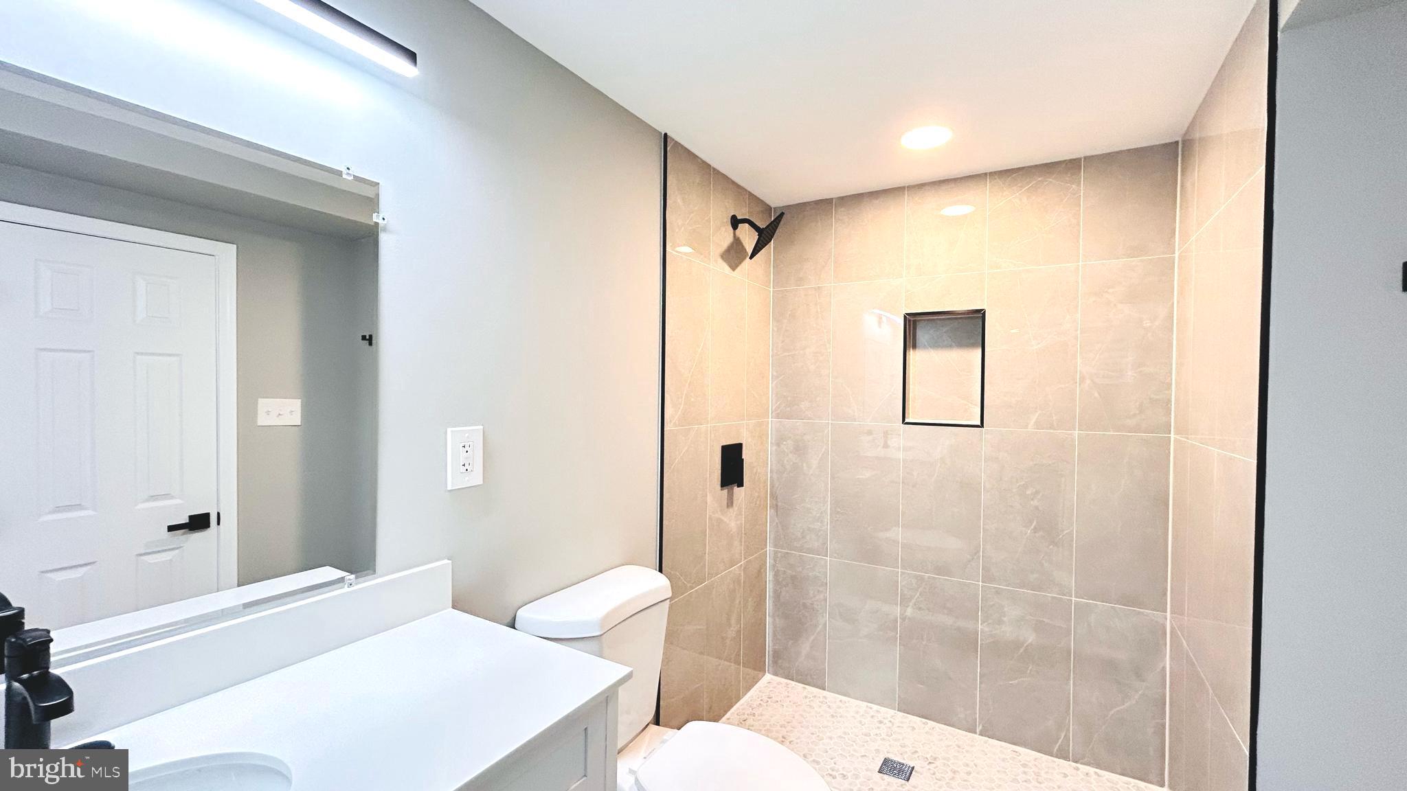 3902 FLAGSTONE TERRACE