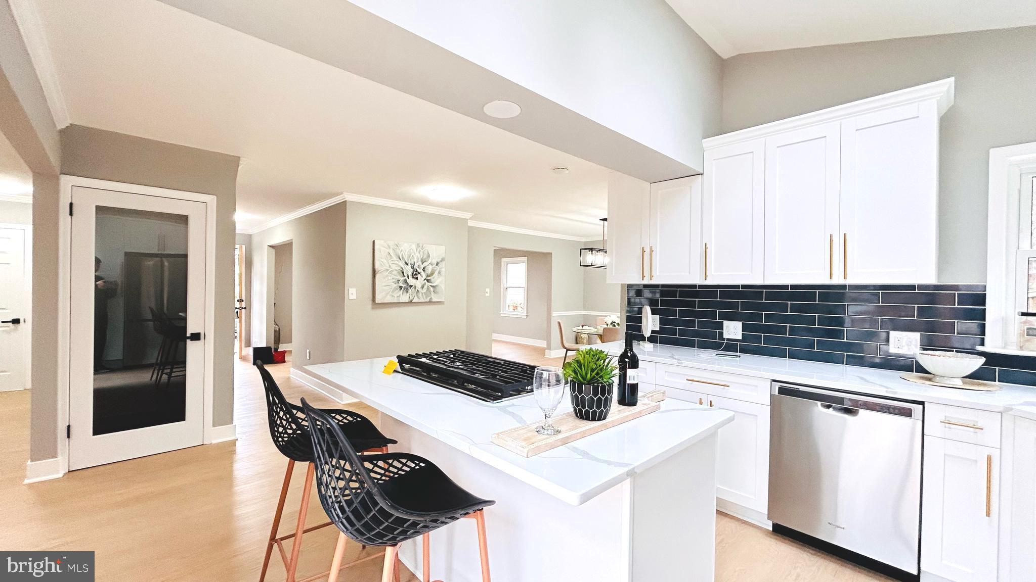 3902 FLAGSTONE TERRACE