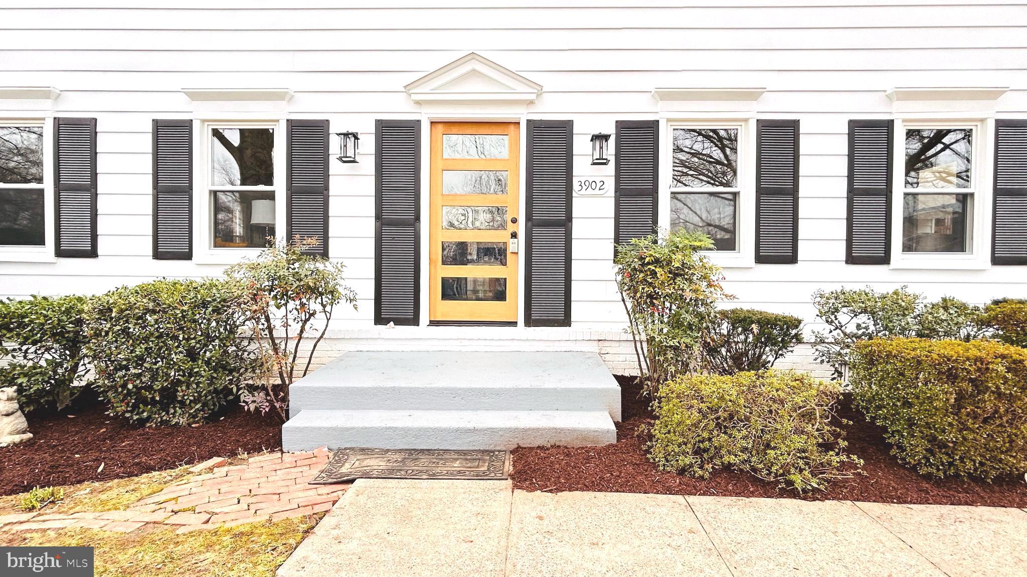 3902 FLAGSTONE TERRACE