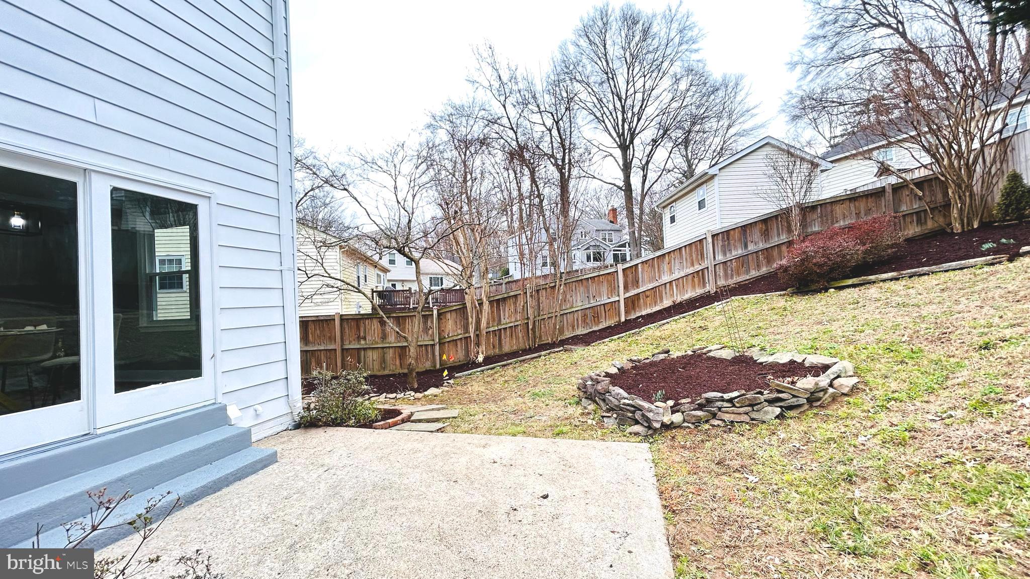 3902 FLAGSTONE TERRACE