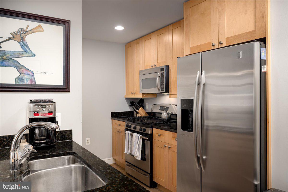 11990 MARKET STREET 904