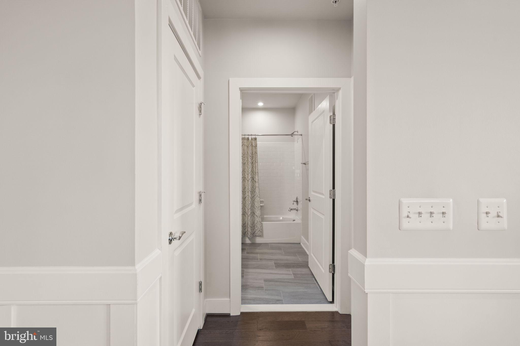 2319 FIELD POINT ROAD 401