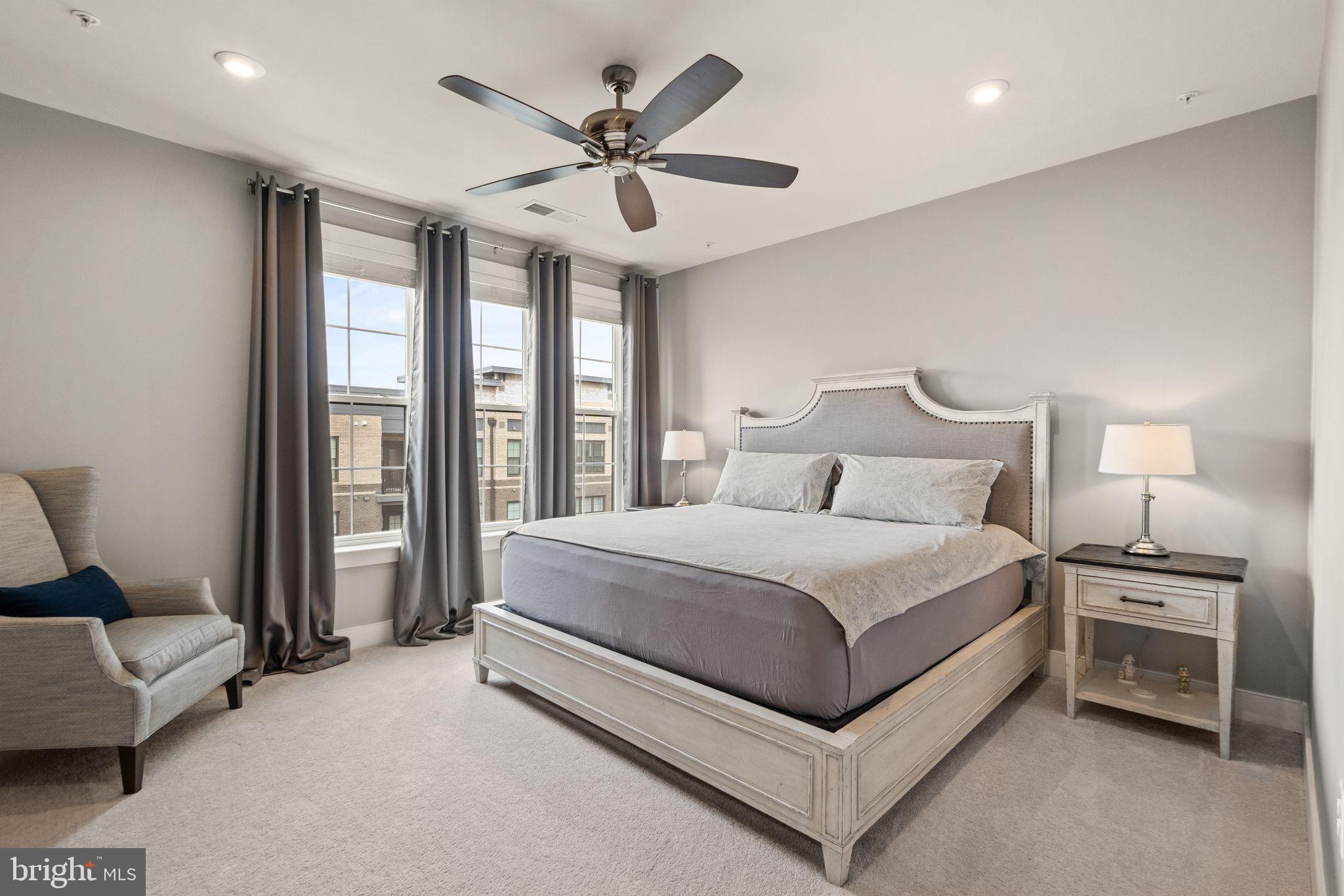 2319 FIELD POINT ROAD 401