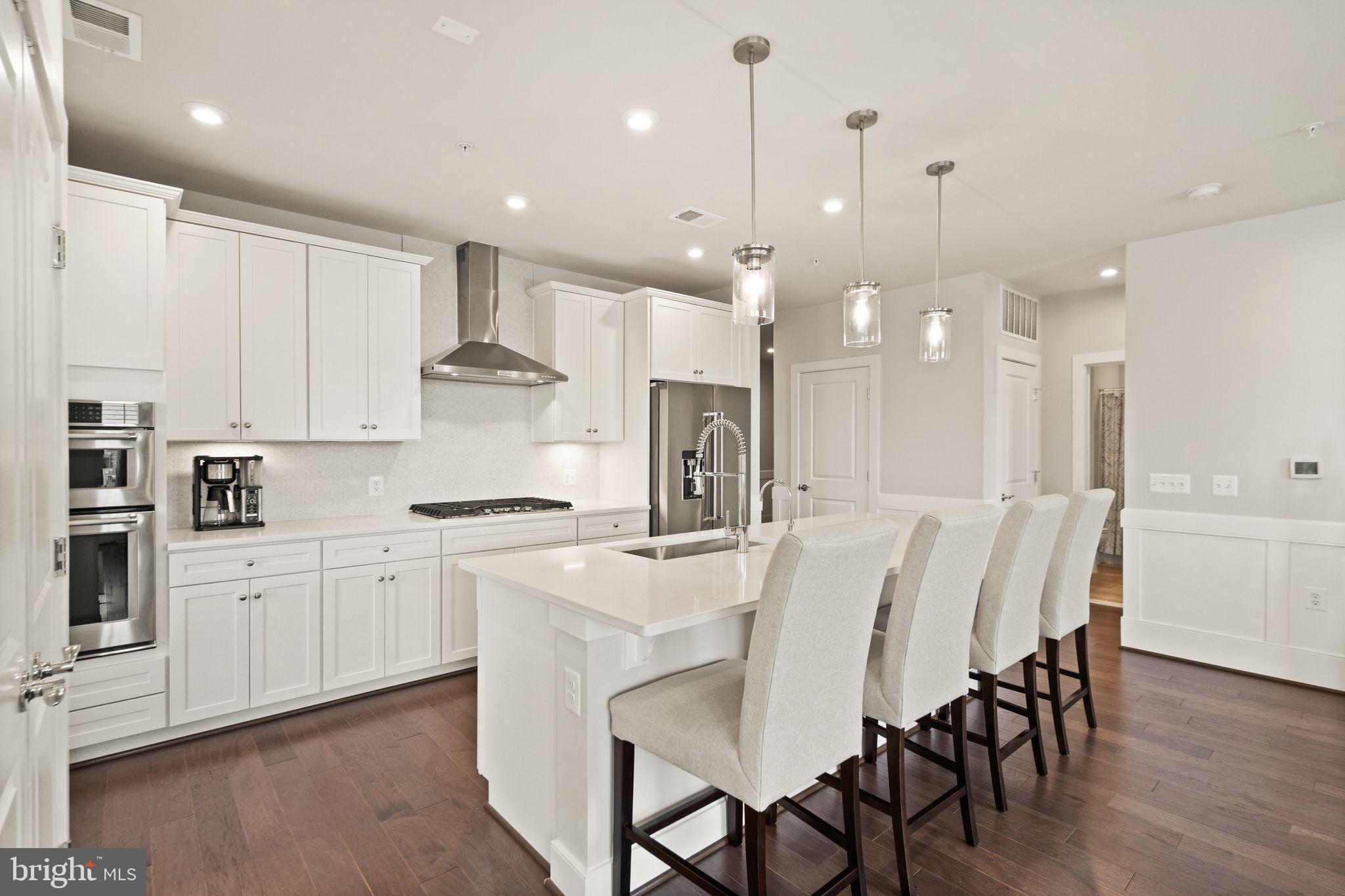 2319 FIELD POINT ROAD 401