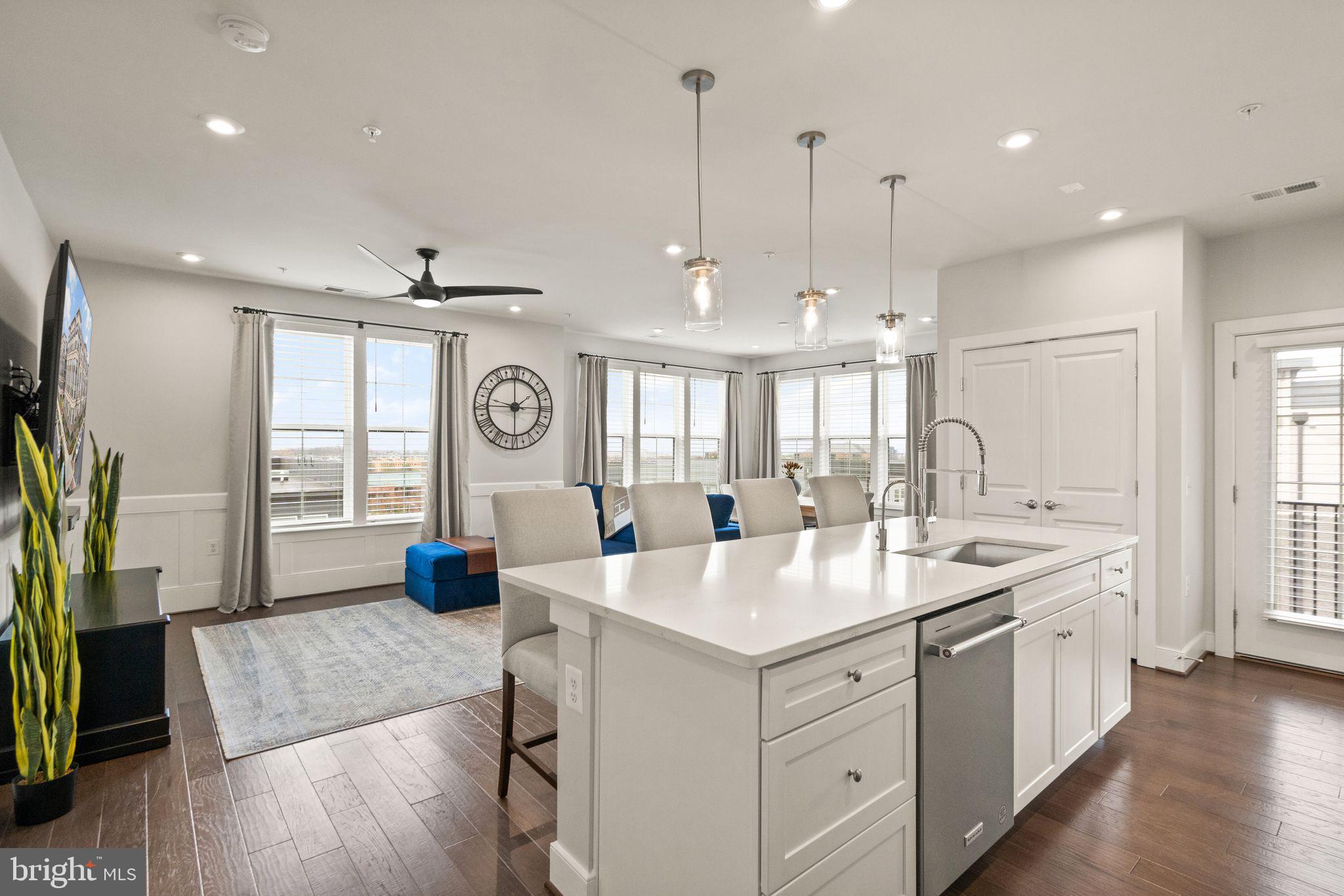 2319 FIELD POINT ROAD 401