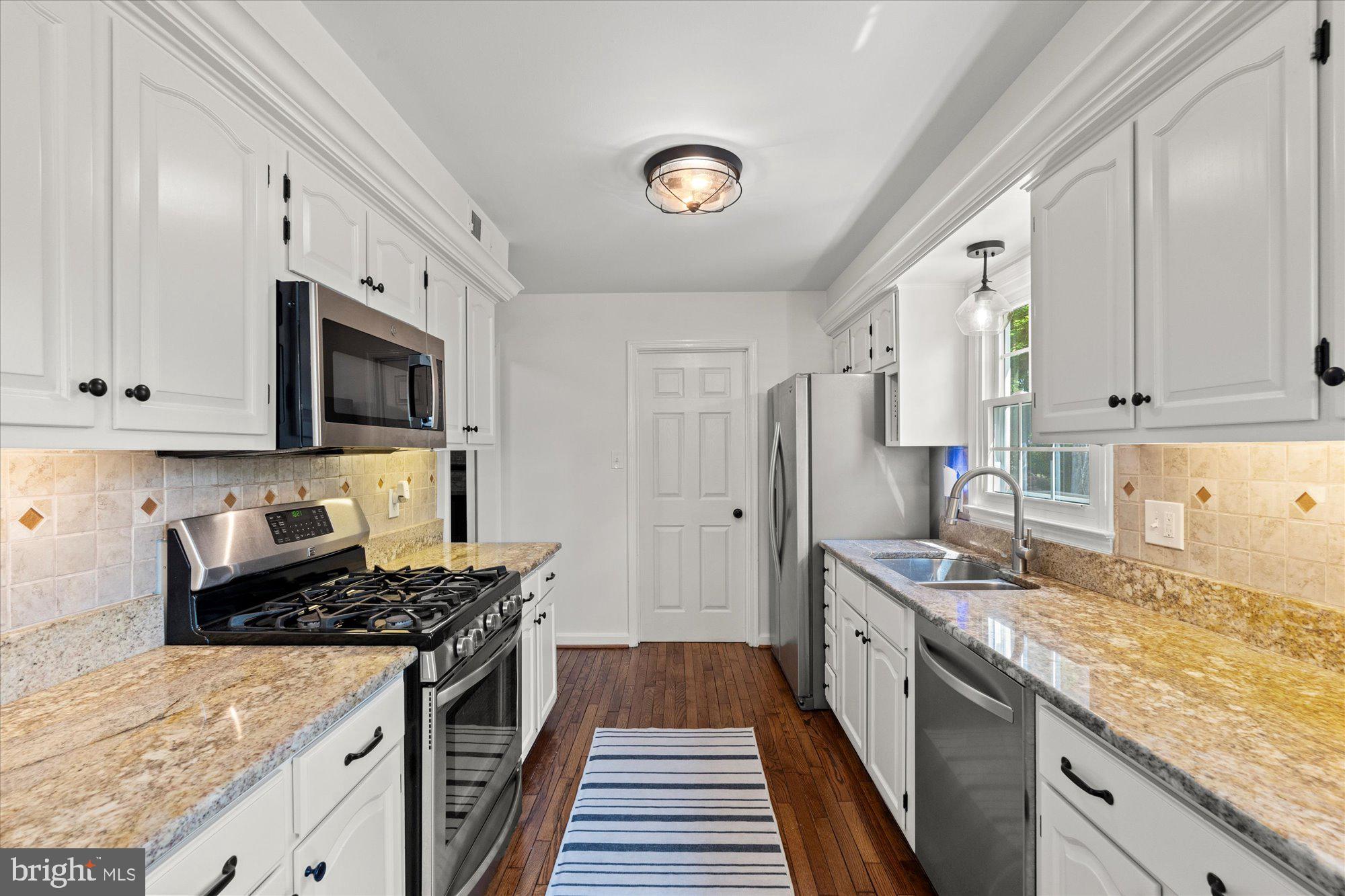 10904 SPURLOCK COURT