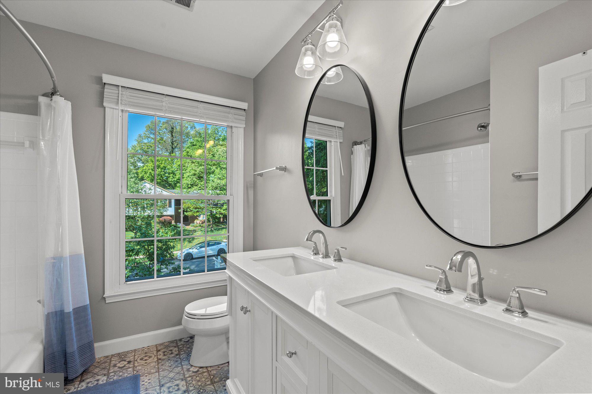 10904 SPURLOCK COURT