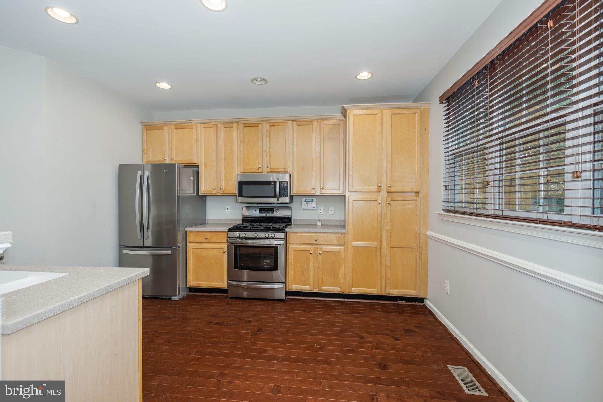 6452 WATERFIELD ROAD