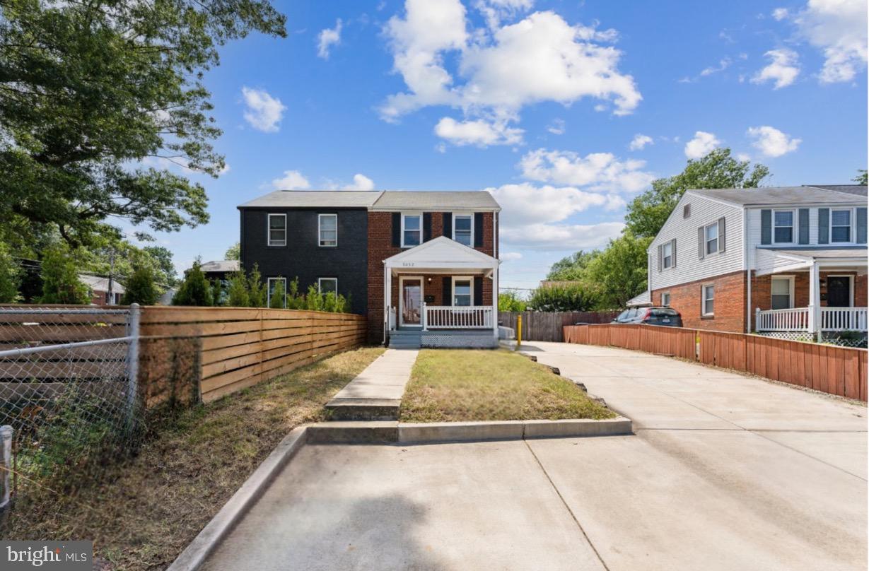 6032 N KINGS HIGHWAY