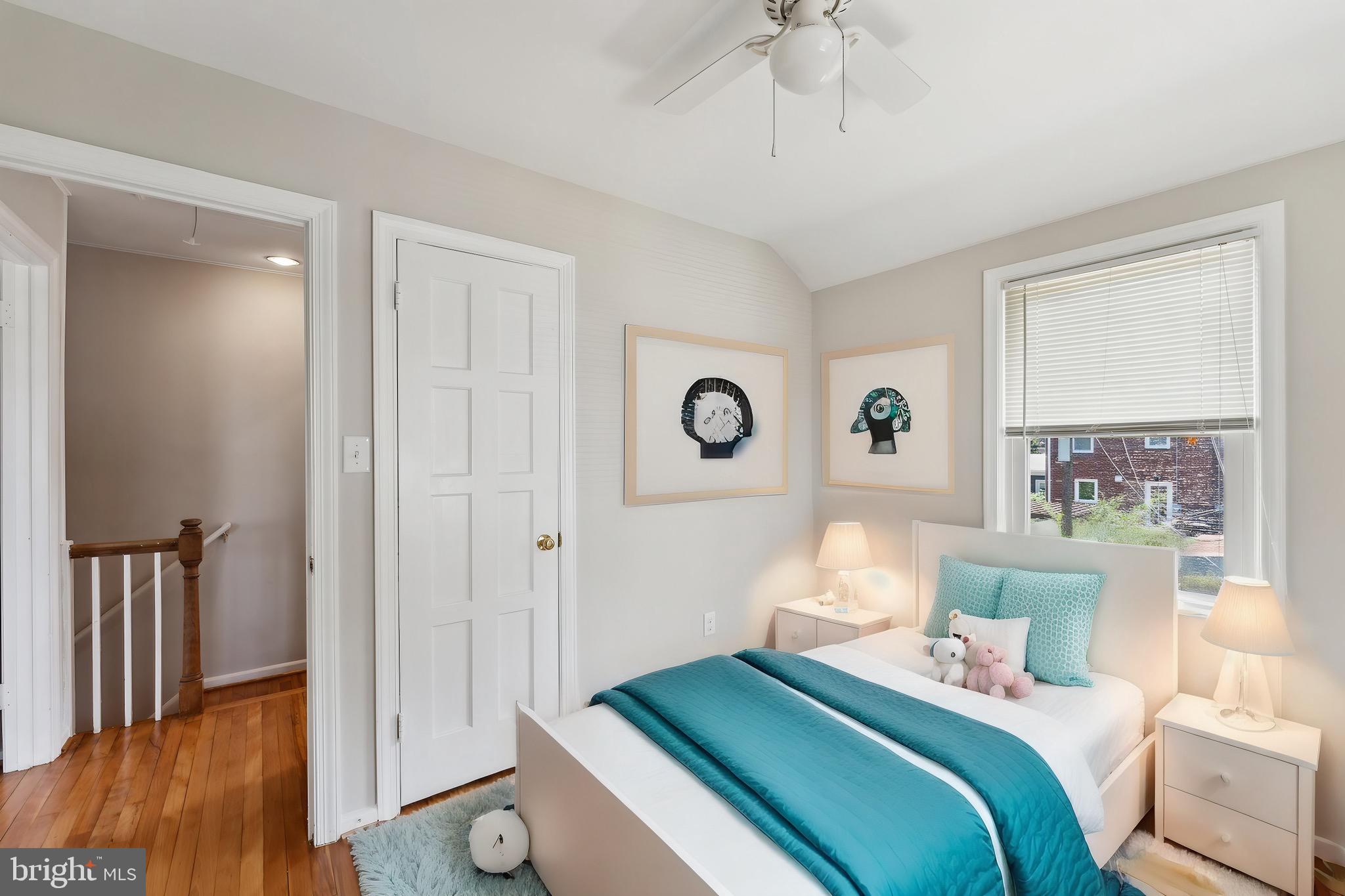 6032 N KINGS HIGHWAY