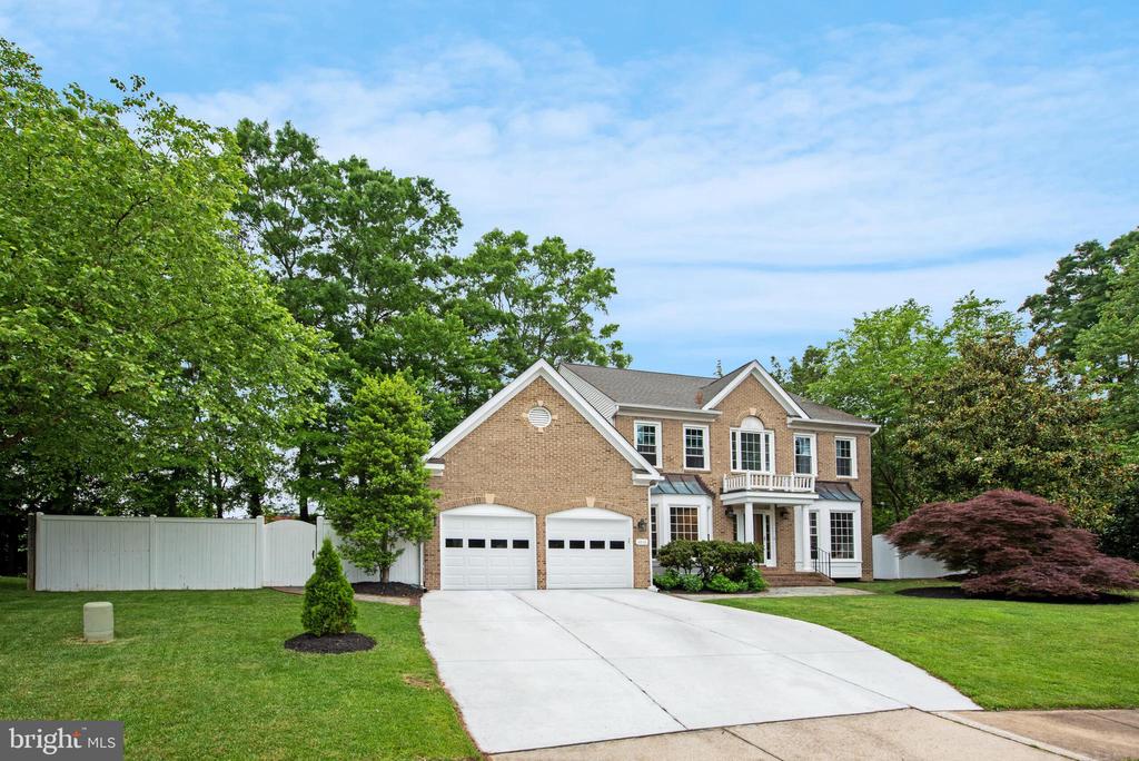 1616 NORAL PLACE