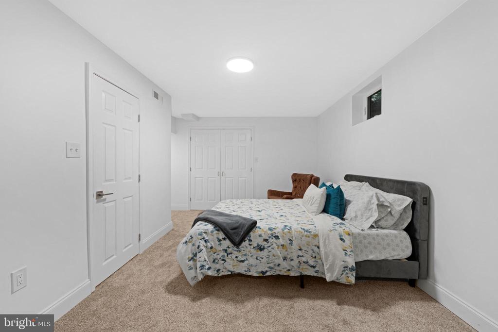 1616 NORAL PLACE