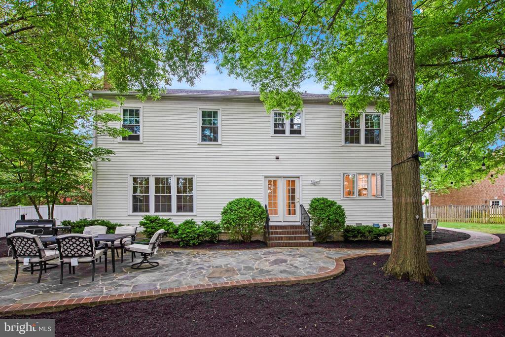 1616 NORAL PLACE
