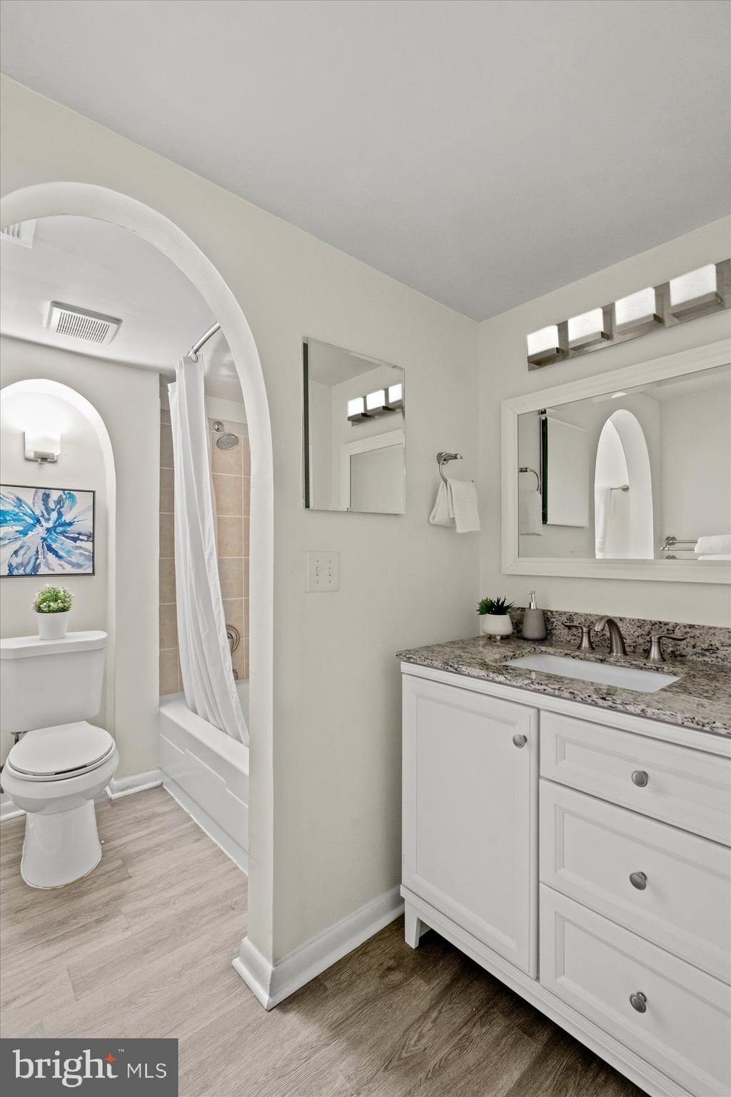 1671 PARKCREST CIRCLE 100